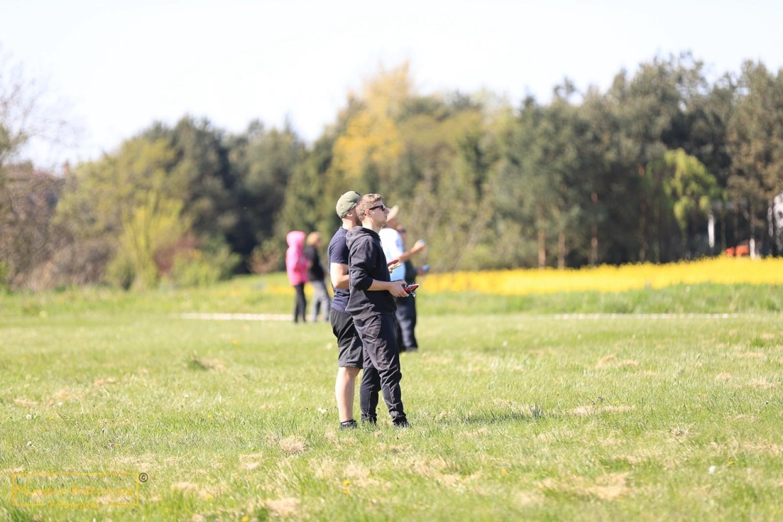 Zdjęcie w galerii na portalu naszraciborz.pl: Modelarze rywalizują dziś na Płoni [FOTO] wiadomości z regionu