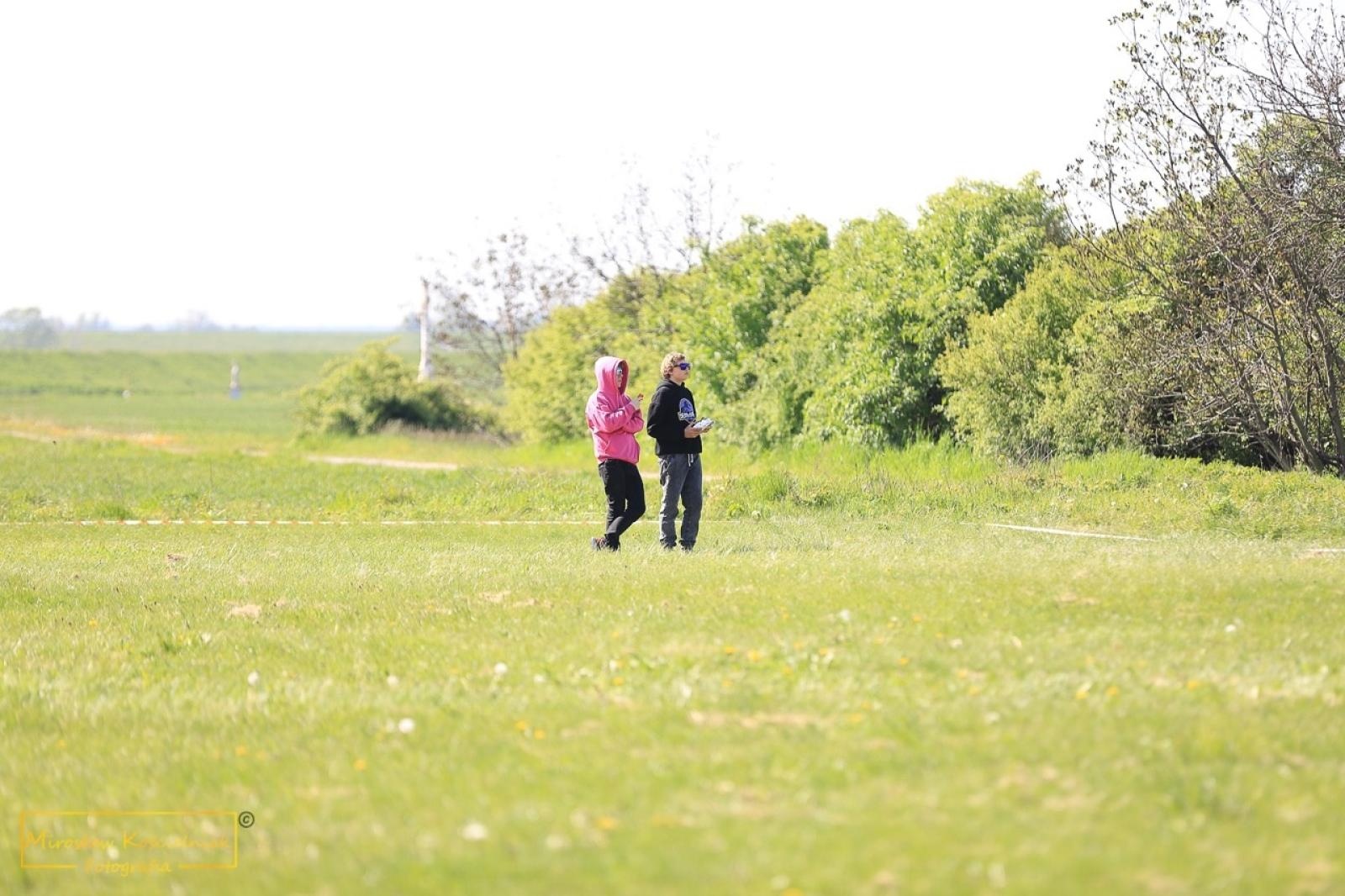 Zdjęcie w galerii na portalu naszraciborz.pl: Modelarze rywalizują dziś na Płoni [FOTO] wiadomości z regionu