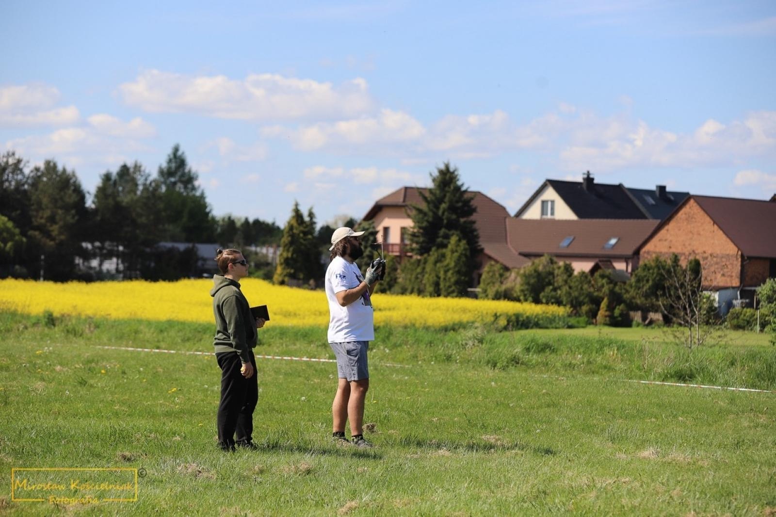 Zdjęcie w galerii na portalu naszraciborz.pl: Modelarze rywalizują dziś na Płoni [FOTO] wiadomości z regionu