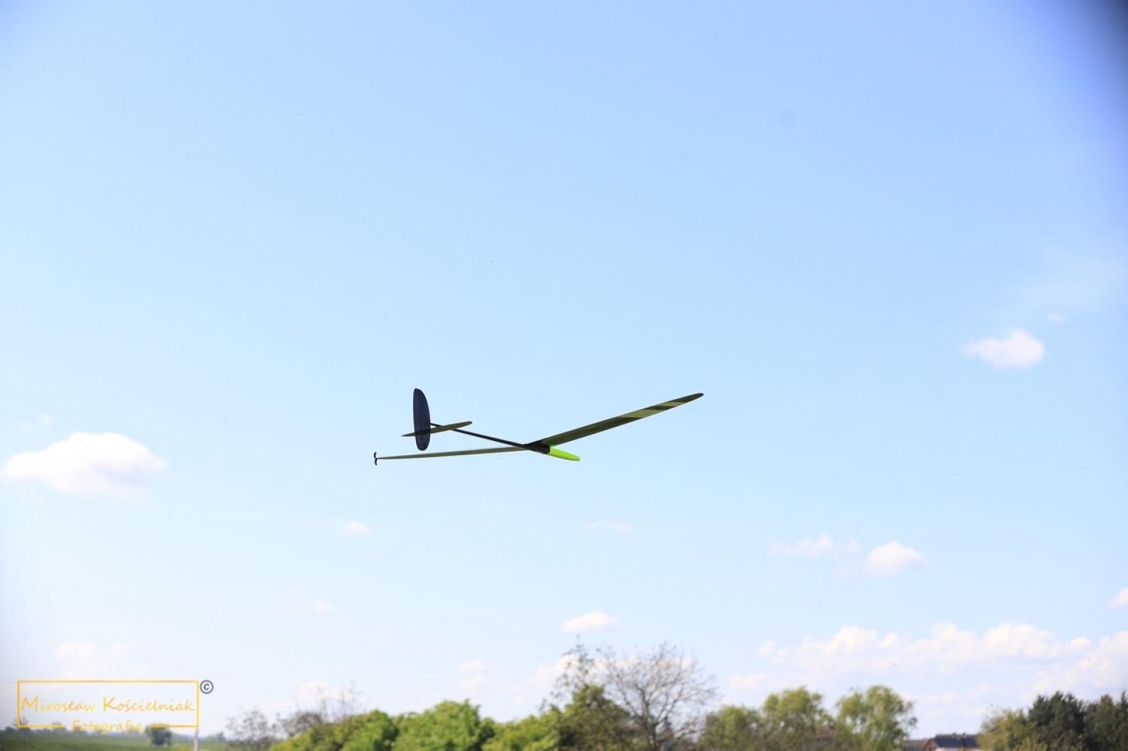 Zdjęcie w galerii na portalu naszraciborz.pl: Modelarze rywalizują dziś na Płoni [FOTO] wiadomości z regionu