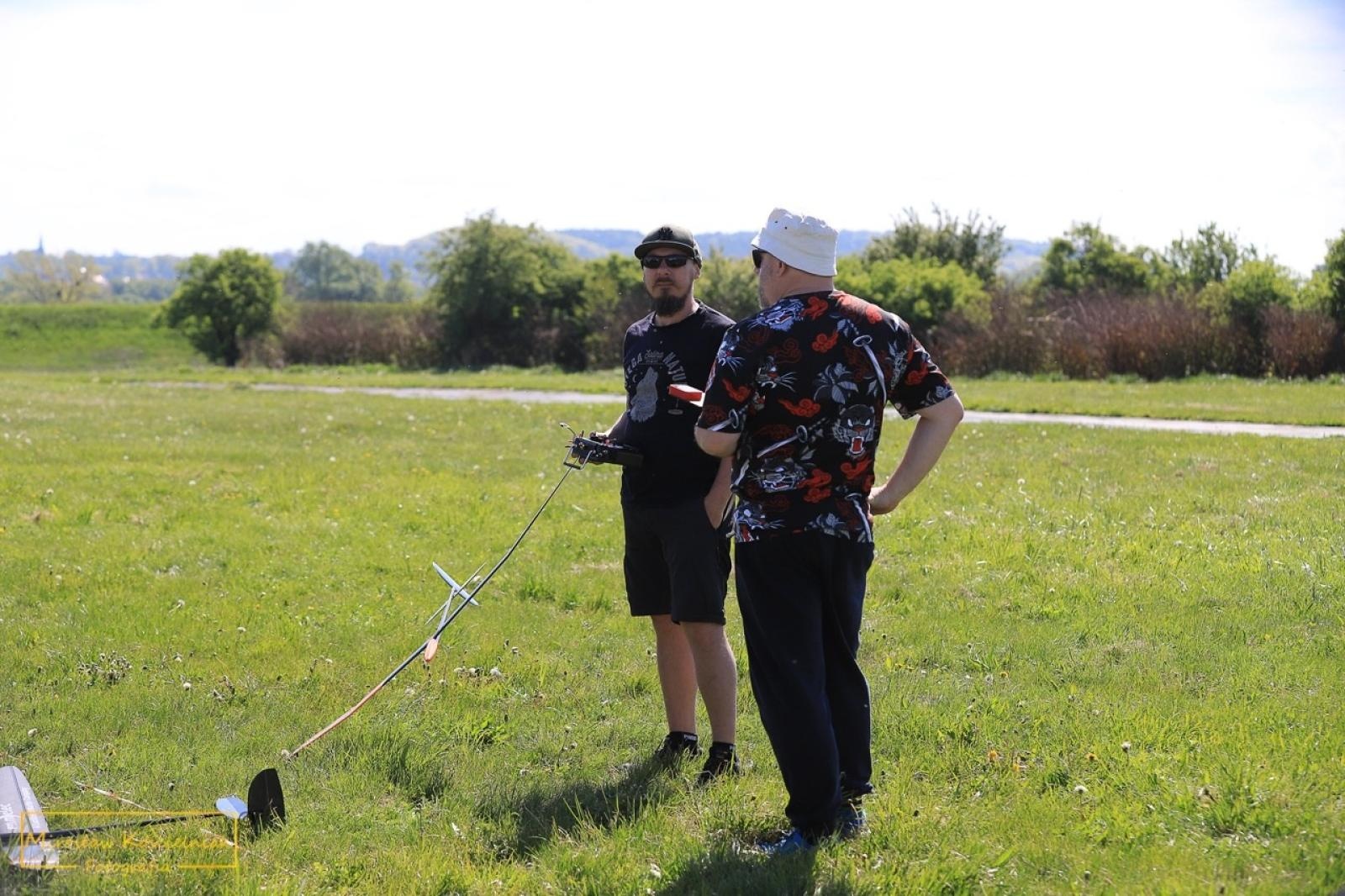Zdjęcie w galerii na portalu naszraciborz.pl: Modelarze rywalizują dziś na Płoni [FOTO] wiadomości z regionu