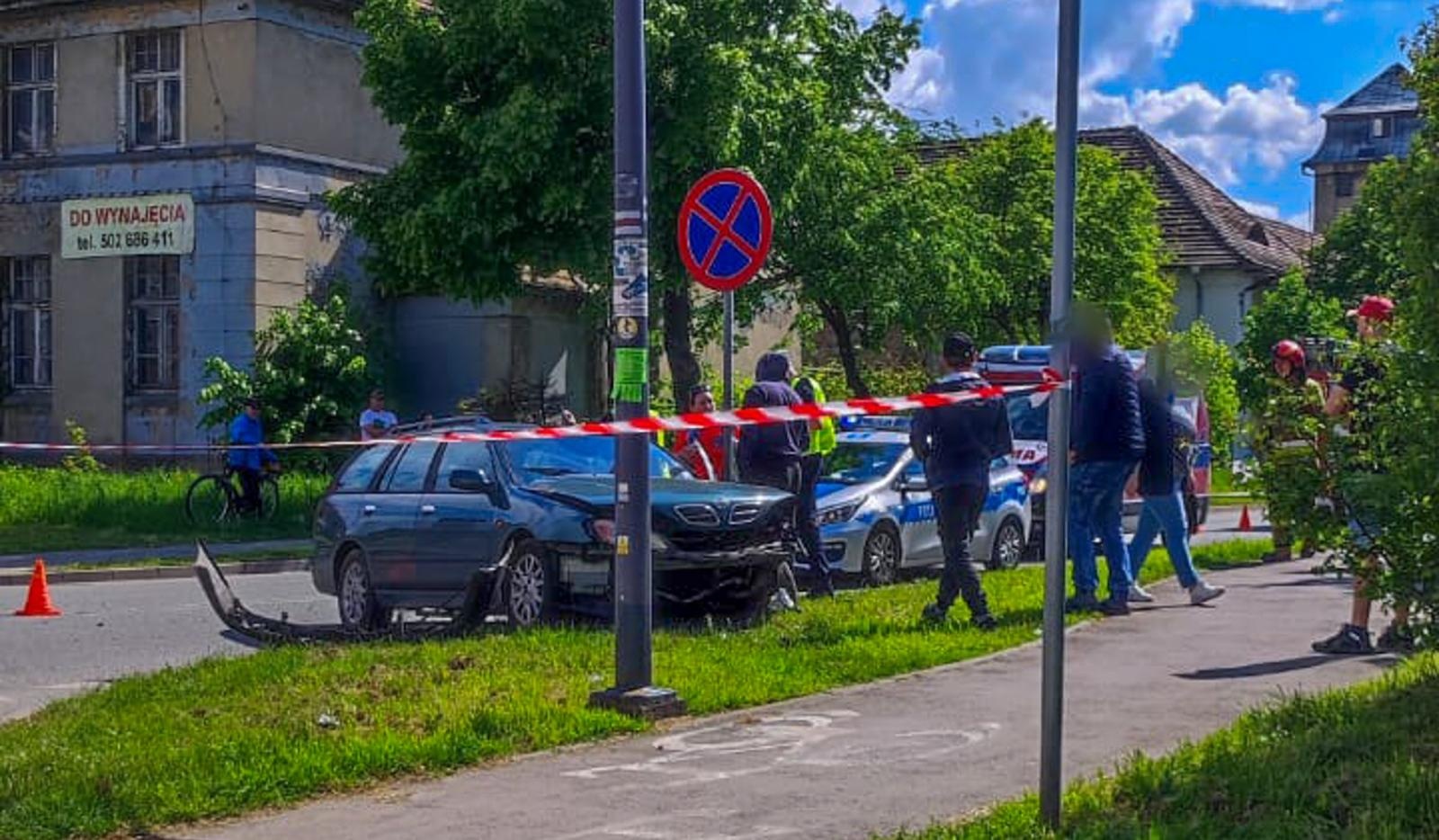 Zdjęcie w galerii na portalu naszraciborz.pl: Wypadek na skrzyżowaniu Kościuszki i Eichendorffa. 8-latek trafił do szpitala [FOTO] wiadomości z regionu