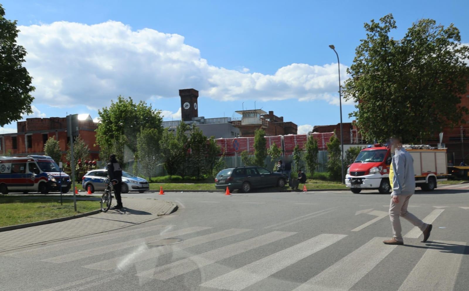 Zdjęcie w galerii na portalu naszraciborz.pl: Wypadek na skrzyżowaniu Kościuszki i Eichendorffa. 8-latek trafił do szpitala [FOTO] wiadomości z regionu