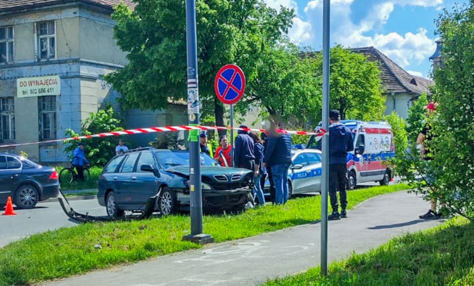 Zdjęcie w galerii na portalu naszraciborz.pl: Wypadek na skrzyżowaniu Kościuszki i Eichendorffa. 8-latek trafił do szpitala [FOTO] wiadomości z regionu