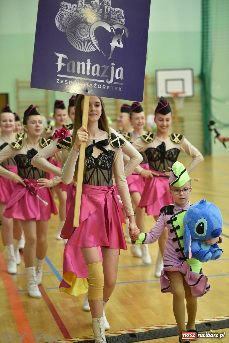 Zdjęcie w galerii na portalu naszraciborz.pl: Mażoretki zawładnęły areną przy Łąkowej. Drugi dzień mistrzostw [FOTO] wiadomości z regionu