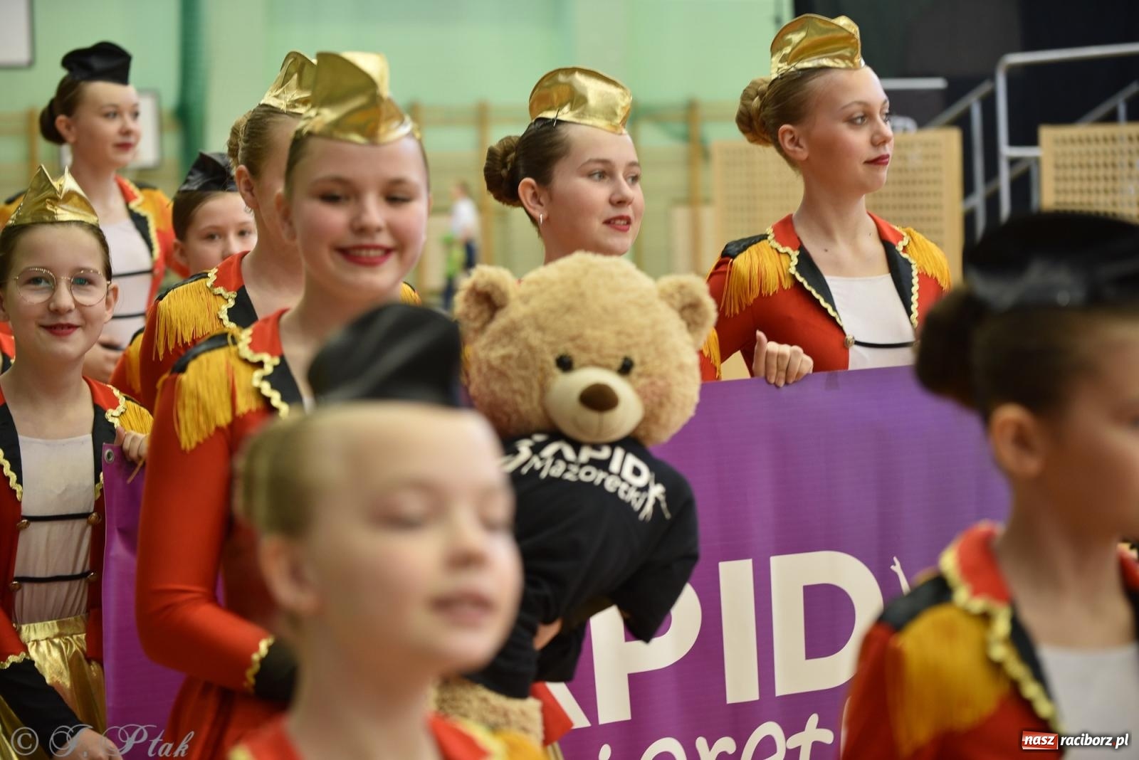 Zdjęcie w galerii na portalu naszraciborz.pl: Mażoretki zawładnęły areną przy Łąkowej. Drugi dzień mistrzostw [FOTO] wiadomości z regionu