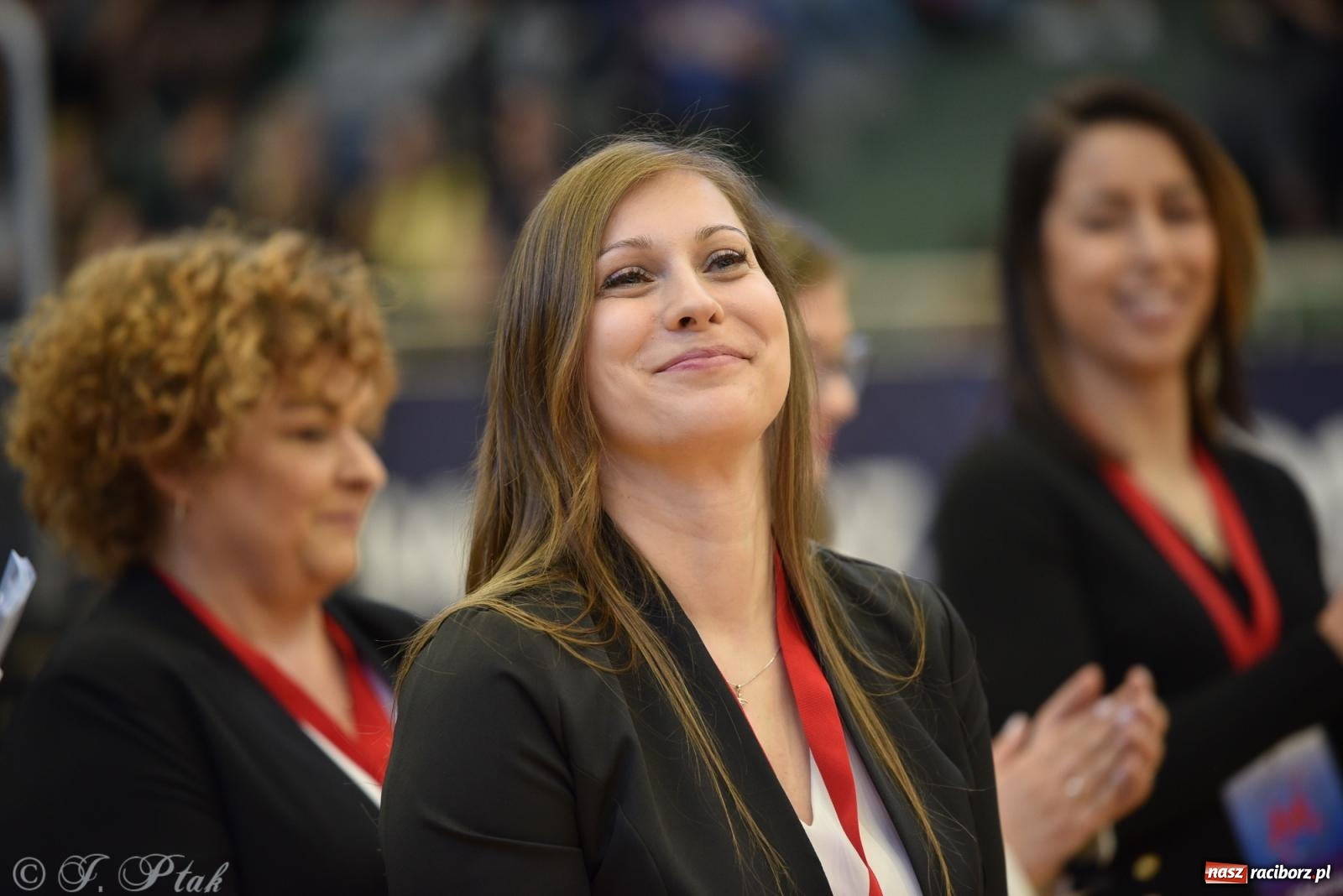 Zdjęcie w galerii na portalu naszraciborz.pl: Mażoretki zawładnęły areną przy Łąkowej. Drugi dzień mistrzostw [FOTO] wiadomości z regionu