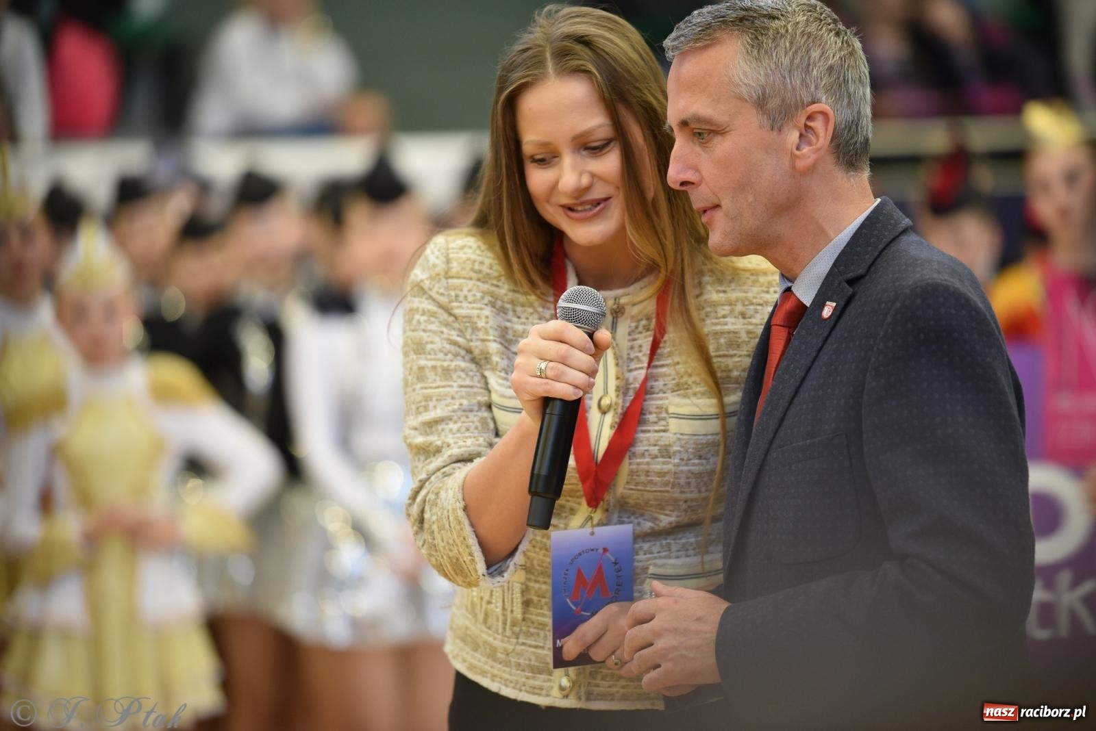 Zdjęcie w galerii na portalu naszraciborz.pl: Mażoretki zawładnęły areną przy Łąkowej. Drugi dzień mistrzostw [FOTO] wiadomości z regionu