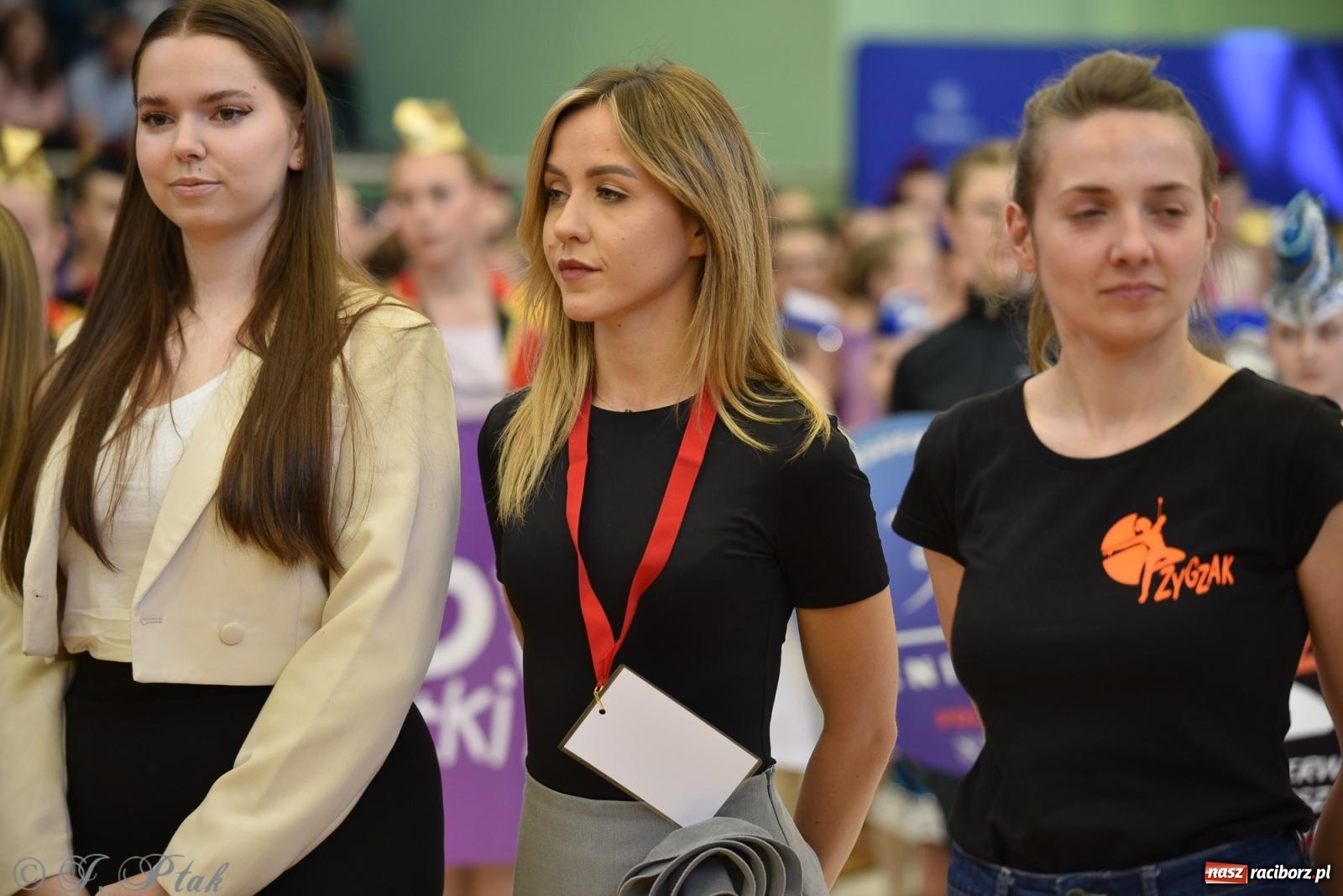 Zdjęcie w galerii na portalu naszraciborz.pl: Mażoretki zawładnęły areną przy Łąkowej. Drugi dzień mistrzostw [FOTO] wiadomości z regionu