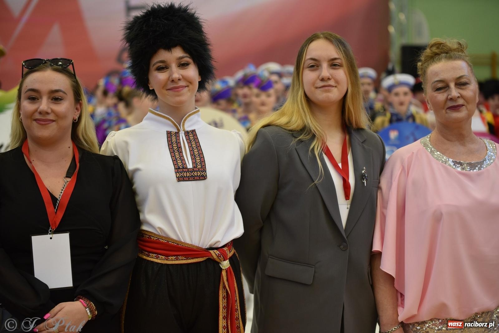 Zdjęcie w galerii na portalu naszraciborz.pl: Mażoretki zawładnęły areną przy Łąkowej. Drugi dzień mistrzostw [FOTO] wiadomości z regionu