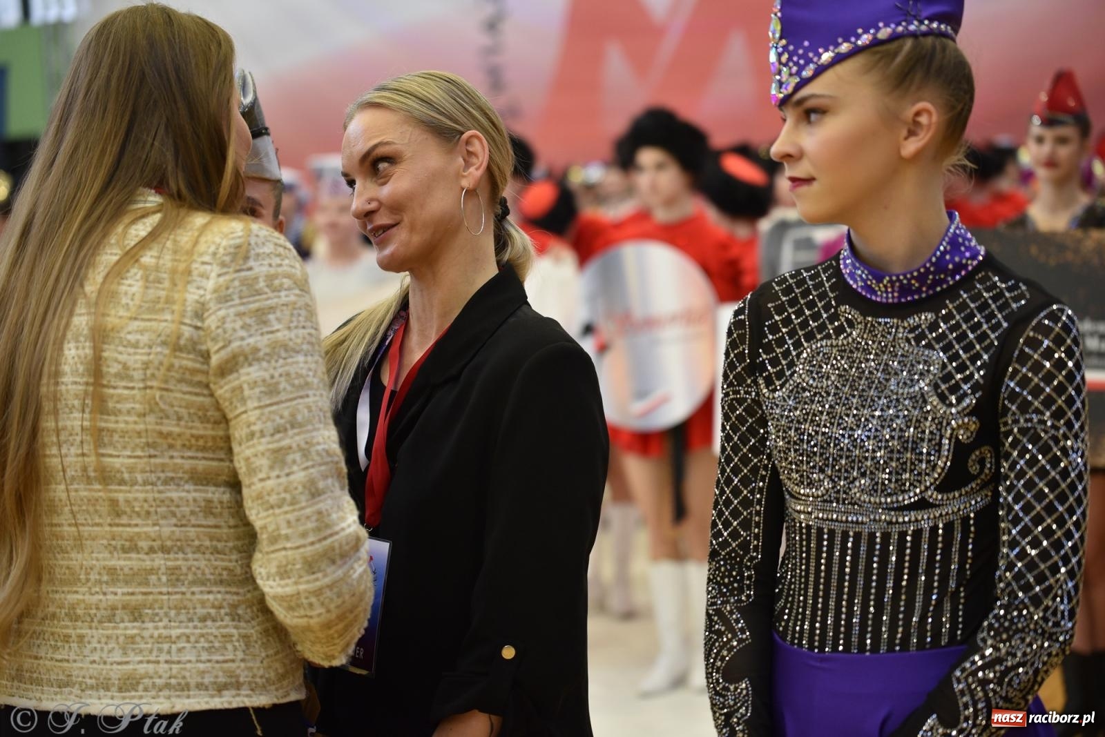 Zdjęcie w galerii na portalu naszraciborz.pl: Mażoretki zawładnęły areną przy Łąkowej. Drugi dzień mistrzostw [FOTO] wiadomości z regionu