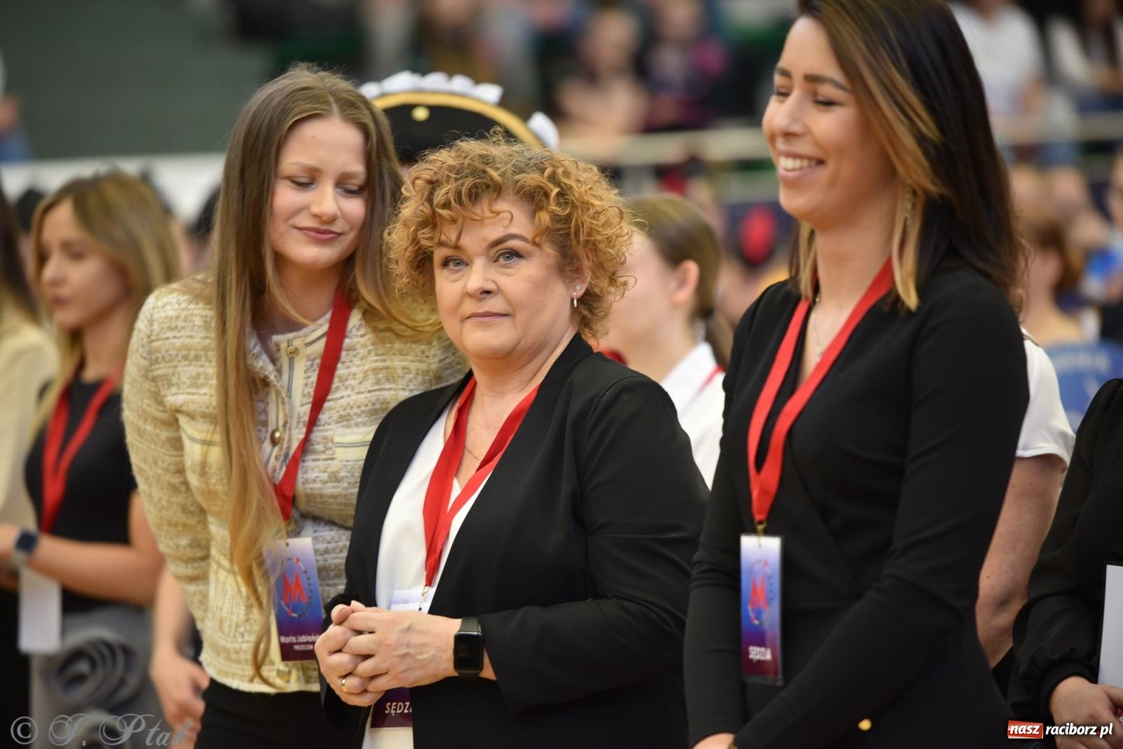 Zdjęcie w galerii na portalu naszraciborz.pl: Mażoretki zawładnęły areną przy Łąkowej. Drugi dzień mistrzostw [FOTO] wiadomości z regionu