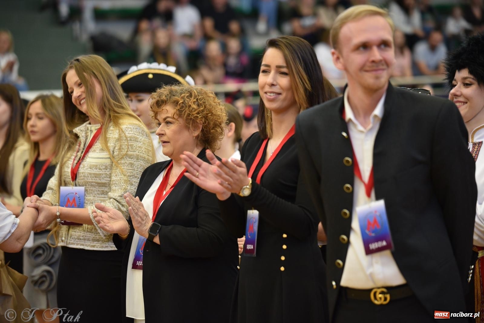 Zdjęcie w galerii na portalu naszraciborz.pl: Mażoretki zawładnęły areną przy Łąkowej. Drugi dzień mistrzostw [FOTO] wiadomości z regionu