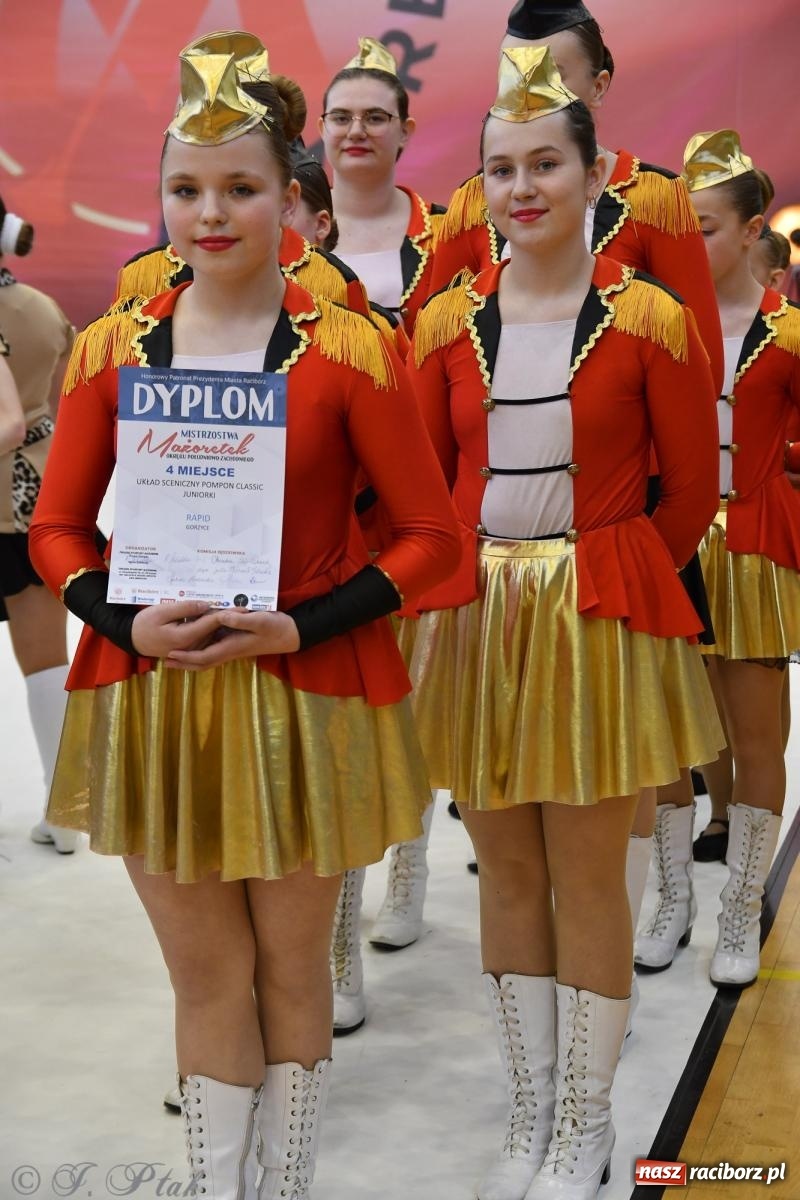 Zdjęcie w galerii na portalu naszraciborz.pl: Mażoretki zawładnęły areną przy Łąkowej. Drugi dzień mistrzostw [FOTO] wiadomości z regionu