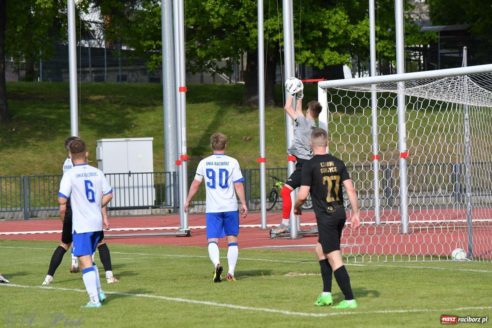 Zdjęcie w galerii na portalu naszraciborz.pl: Unia Racibórz z kolejnym zwycięstwem [FOTO] wiadomości z regionu
