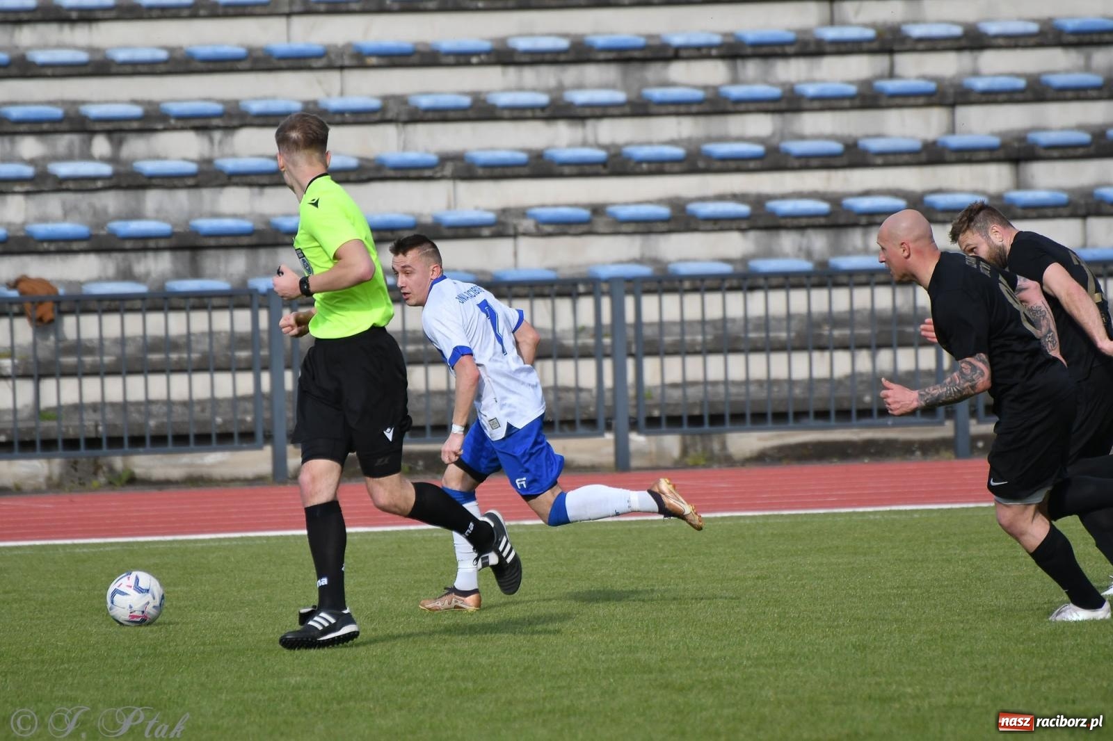 Zdjęcie w galerii na portalu naszraciborz.pl: Unia Racibórz z kolejnym zwycięstwem [FOTO] wiadomości z regionu