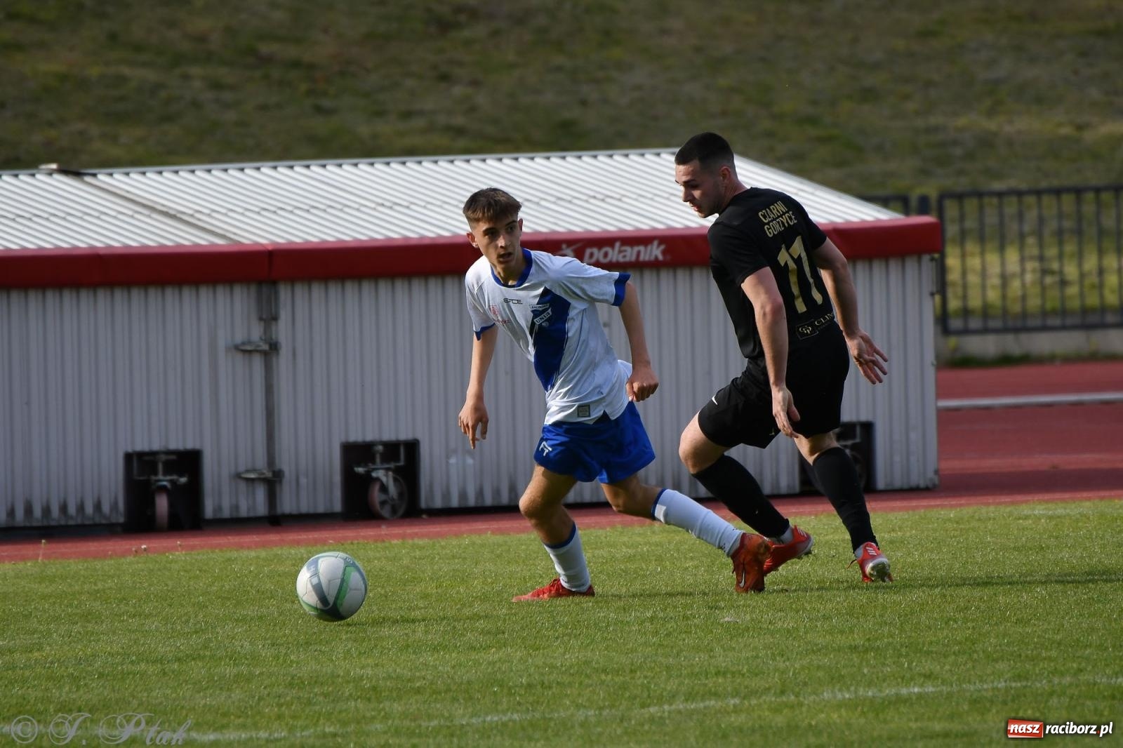 Zdjęcie w galerii na portalu naszraciborz.pl: Unia Racibórz z kolejnym zwycięstwem [FOTO] wiadomości z regionu