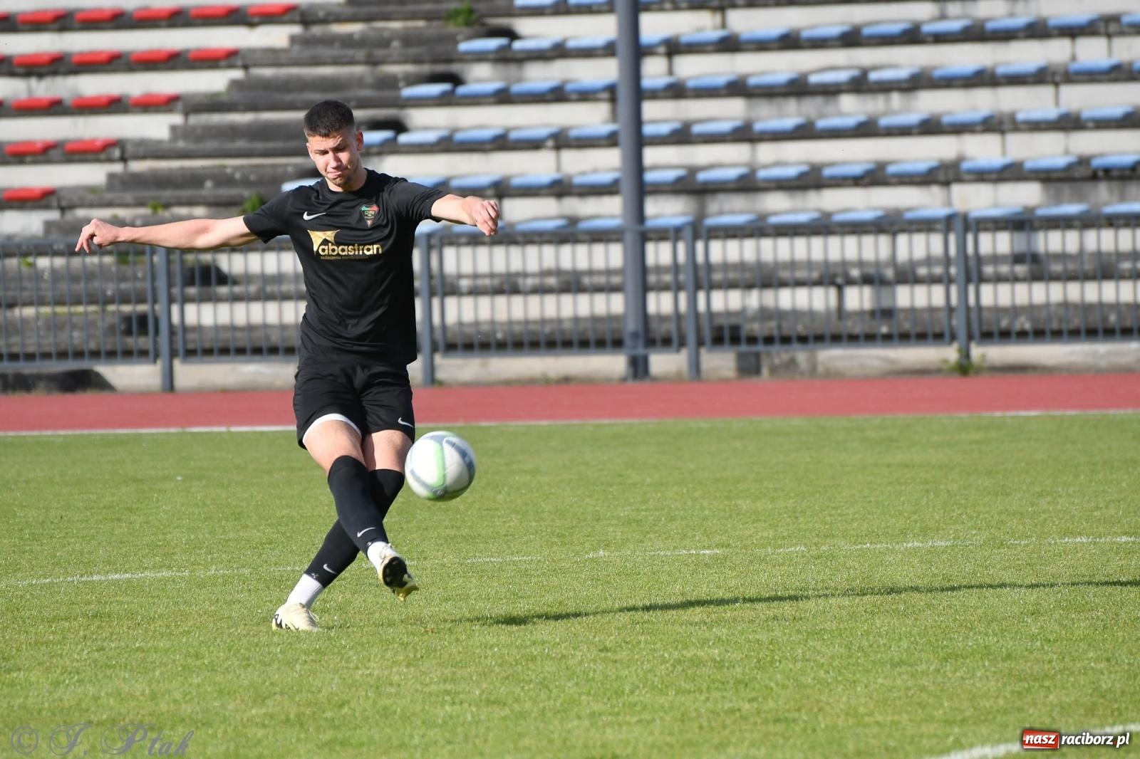 Zdjęcie w galerii na portalu naszraciborz.pl: Unia Racibórz z kolejnym zwycięstwem [FOTO] wiadomości z regionu