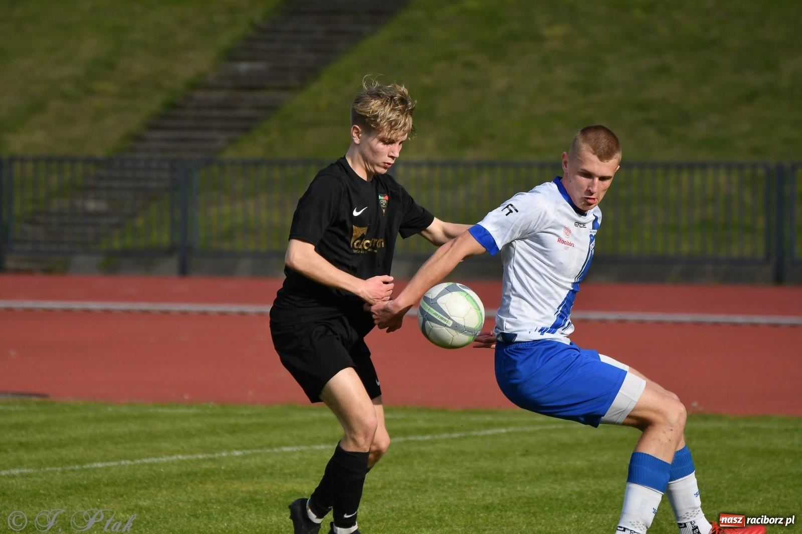 Zdjęcie w galerii na portalu naszraciborz.pl: Unia Racibórz z kolejnym zwycięstwem [FOTO] wiadomości z regionu