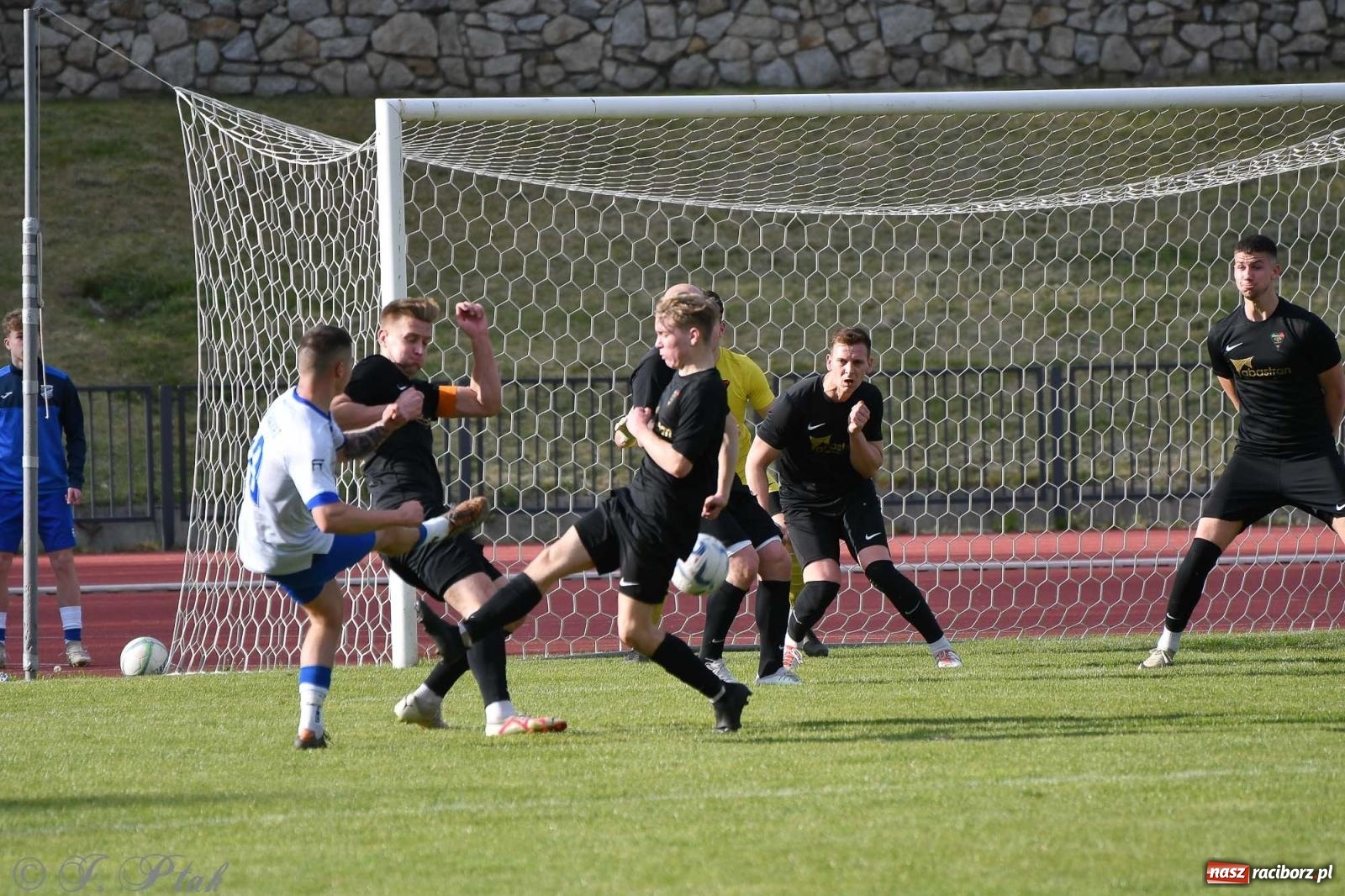 Zdjęcie w galerii na portalu naszraciborz.pl: Unia Racibórz z kolejnym zwycięstwem [FOTO] wiadomości z regionu