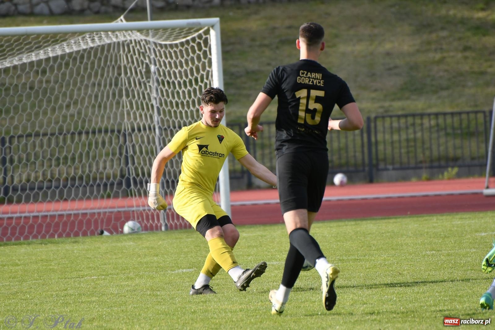 Zdjęcie w galerii na portalu naszraciborz.pl: Unia Racibórz z kolejnym zwycięstwem [FOTO] wiadomości z regionu