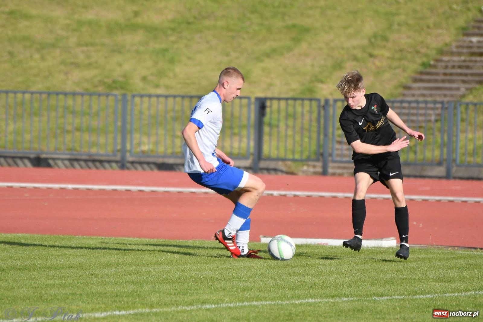 Zdjęcie w galerii na portalu naszraciborz.pl: Unia Racibórz z kolejnym zwycięstwem [FOTO] wiadomości z regionu