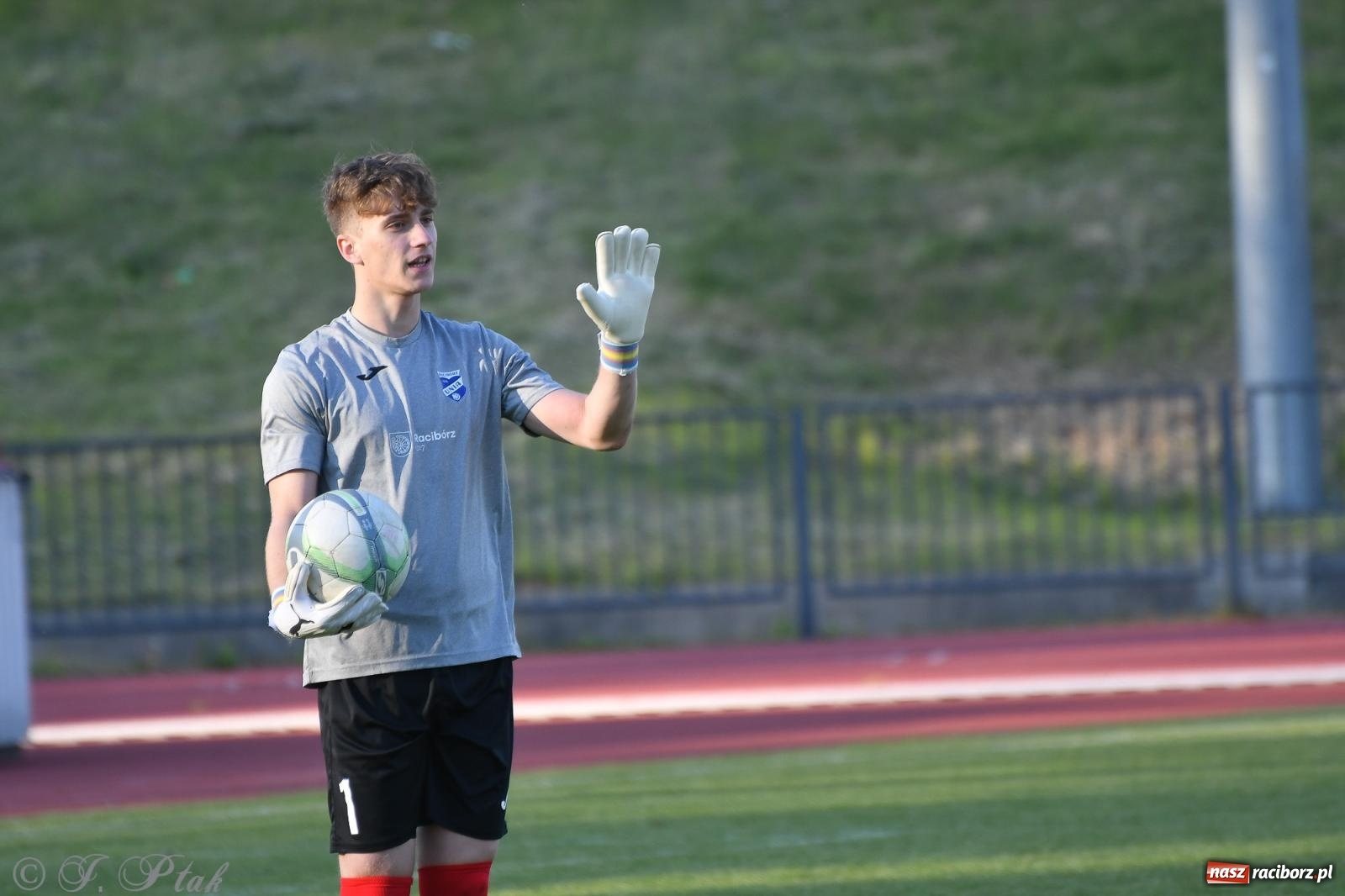 Zdjęcie w galerii na portalu naszraciborz.pl: Unia Racibórz z kolejnym zwycięstwem [FOTO] wiadomości z regionu