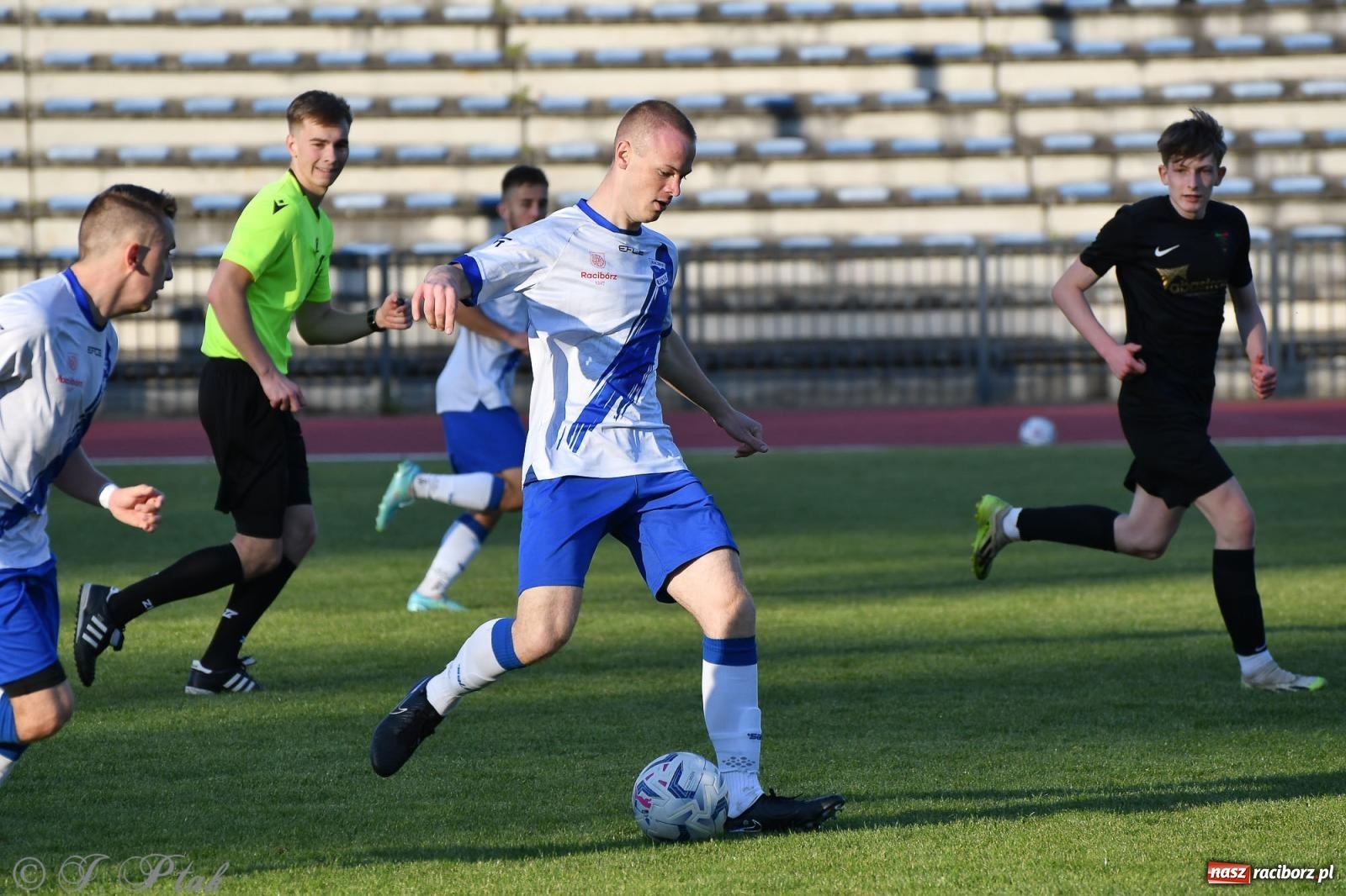 Zdjęcie w galerii na portalu naszraciborz.pl: Unia Racibórz z kolejnym zwycięstwem [FOTO] wiadomości z regionu