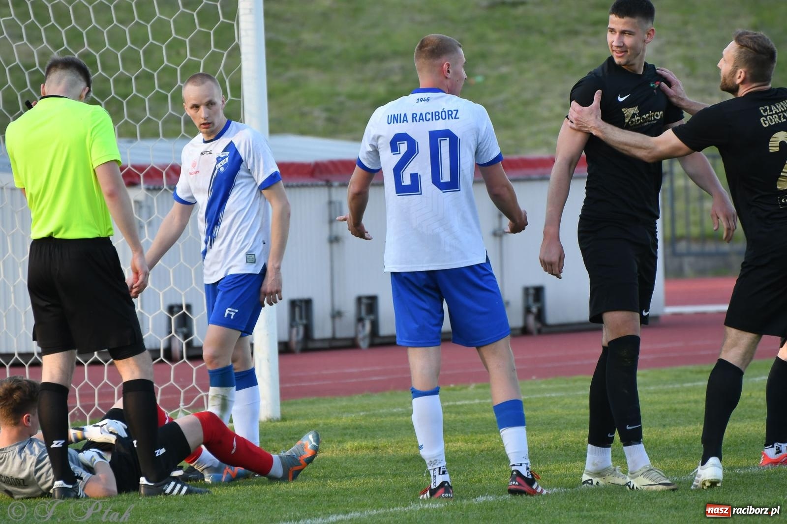 Zdjęcie w galerii na portalu naszraciborz.pl: Unia Racibórz z kolejnym zwycięstwem [FOTO] wiadomości z regionu