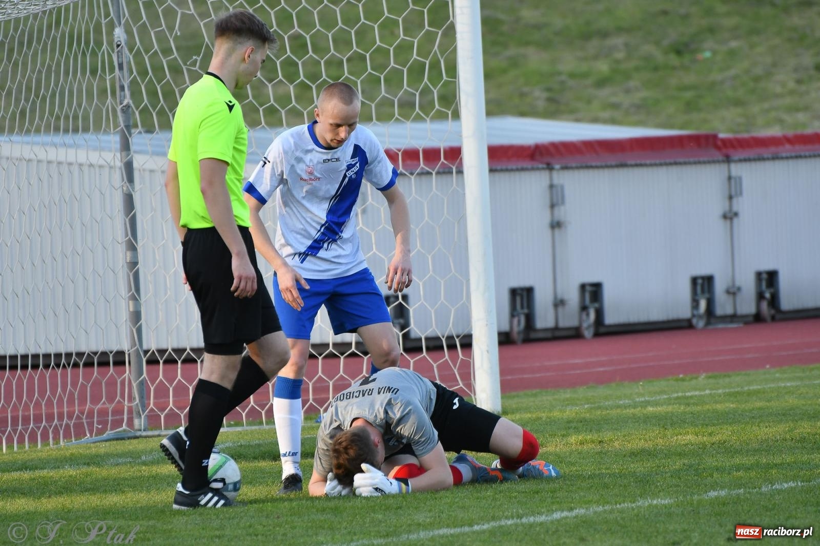 Zdjęcie w galerii na portalu naszraciborz.pl: Unia Racibórz z kolejnym zwycięstwem [FOTO] wiadomości z regionu