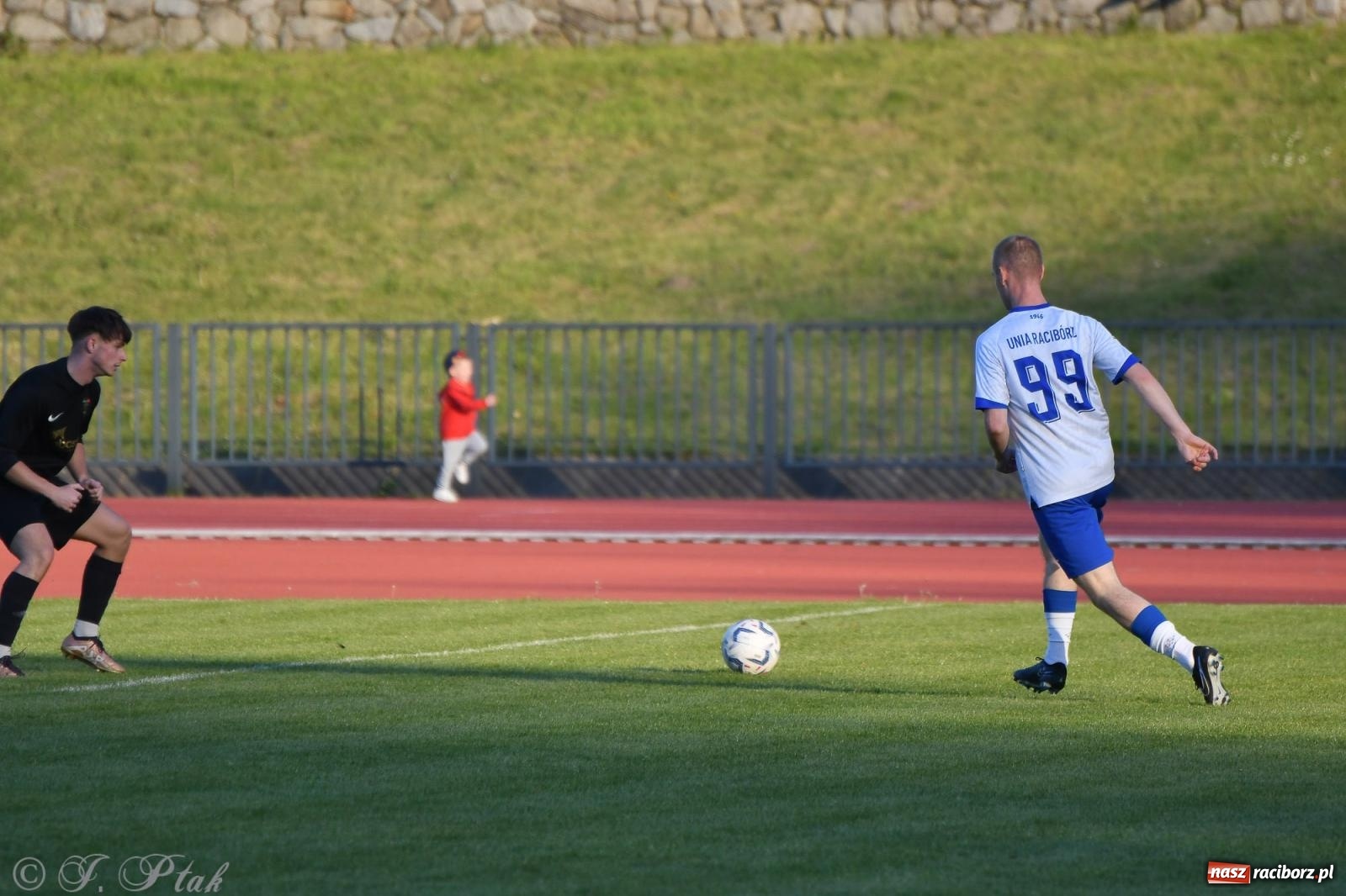 Zdjęcie w galerii na portalu naszraciborz.pl: Unia Racibórz z kolejnym zwycięstwem [FOTO] wiadomości z regionu