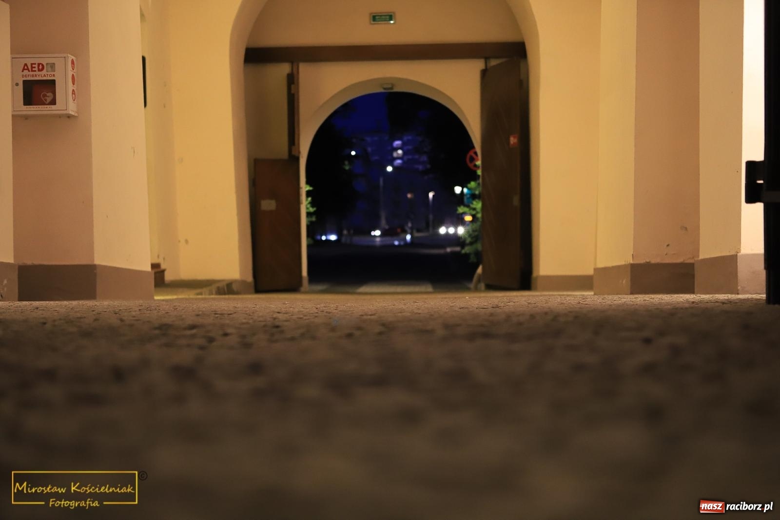 Zdjęcie w galerii na portalu naszraciborz.pl: Raciborzanie lubią zwiedzać zamek nocą [FOTO] wiadomości z regionu