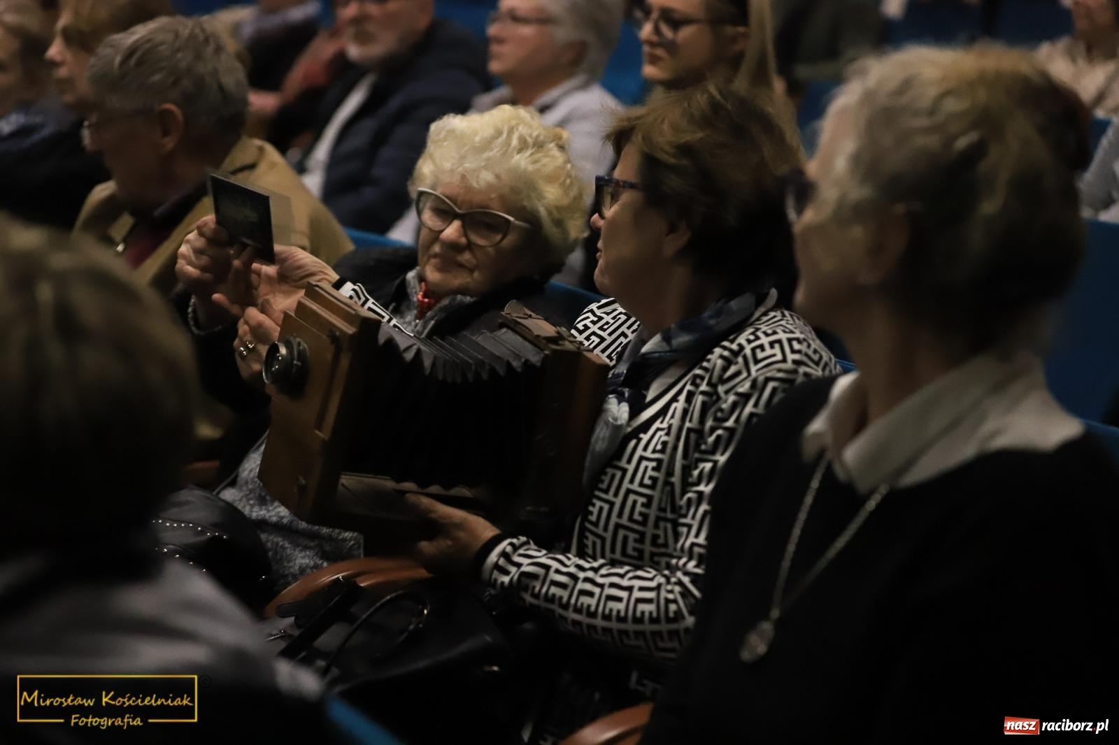 Zdjęcie w galerii na portalu naszraciborz.pl: Raciborzanie lubią zwiedzać zamek nocą [FOTO] wiadomości z regionu