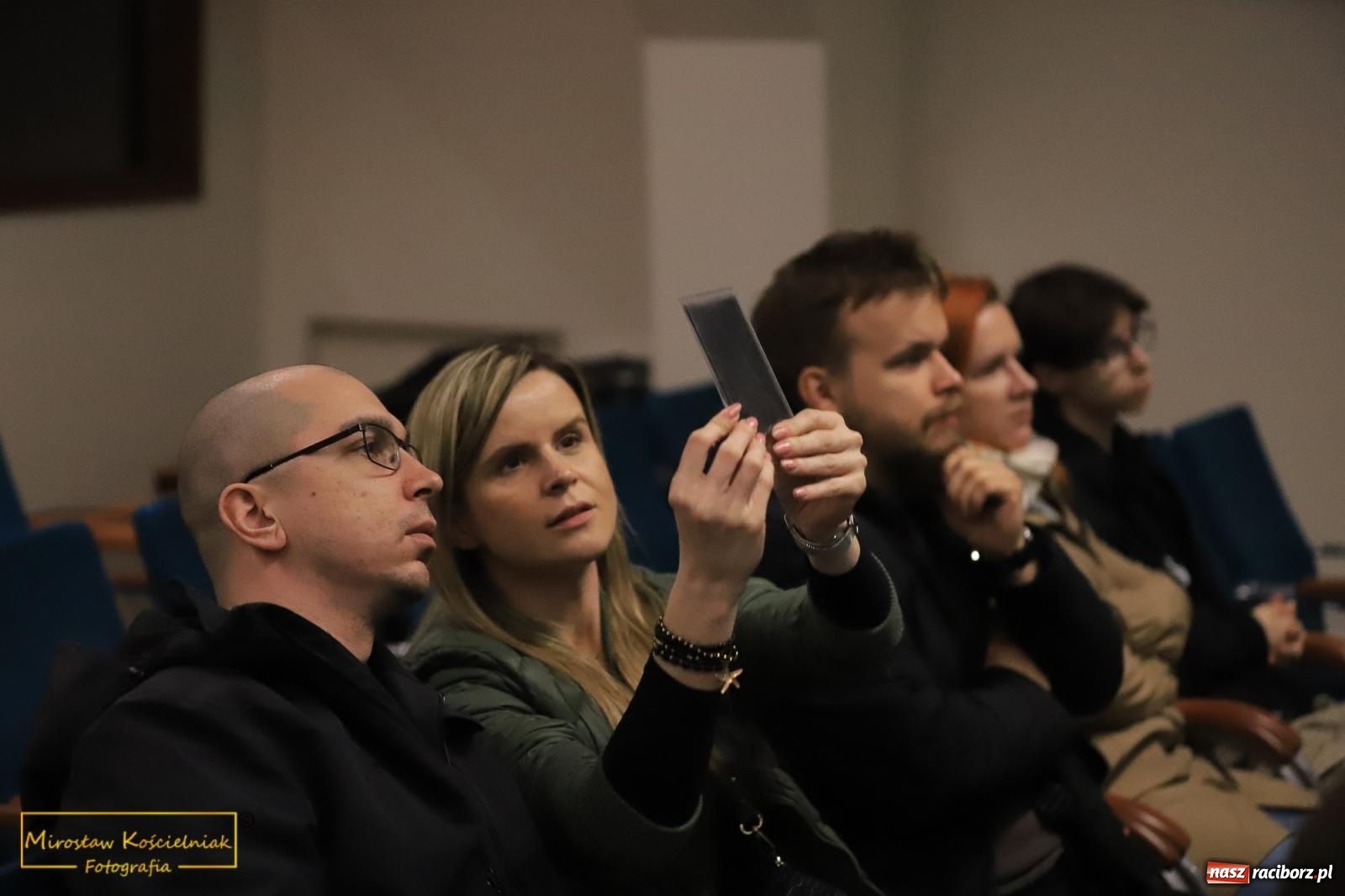 Zdjęcie w galerii na portalu naszraciborz.pl: Raciborzanie lubią zwiedzać zamek nocą [FOTO] wiadomości z regionu