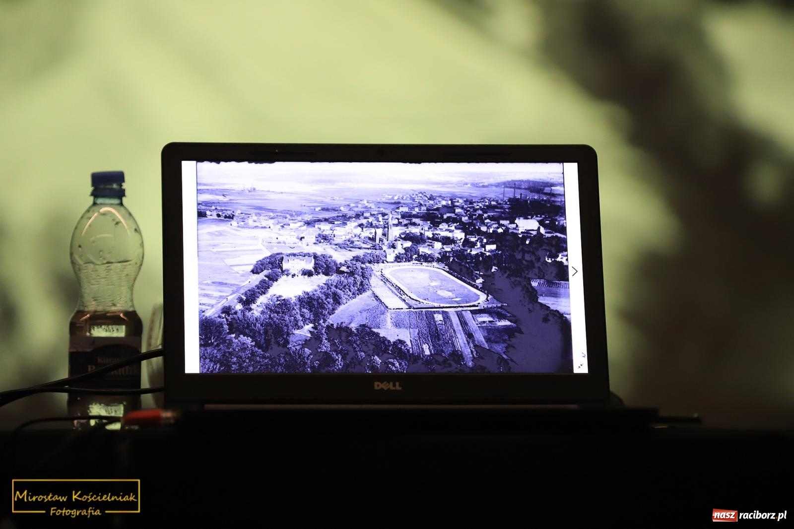 Zdjęcie w galerii na portalu naszraciborz.pl: Raciborzanie lubią zwiedzać zamek nocą [FOTO] wiadomości z regionu