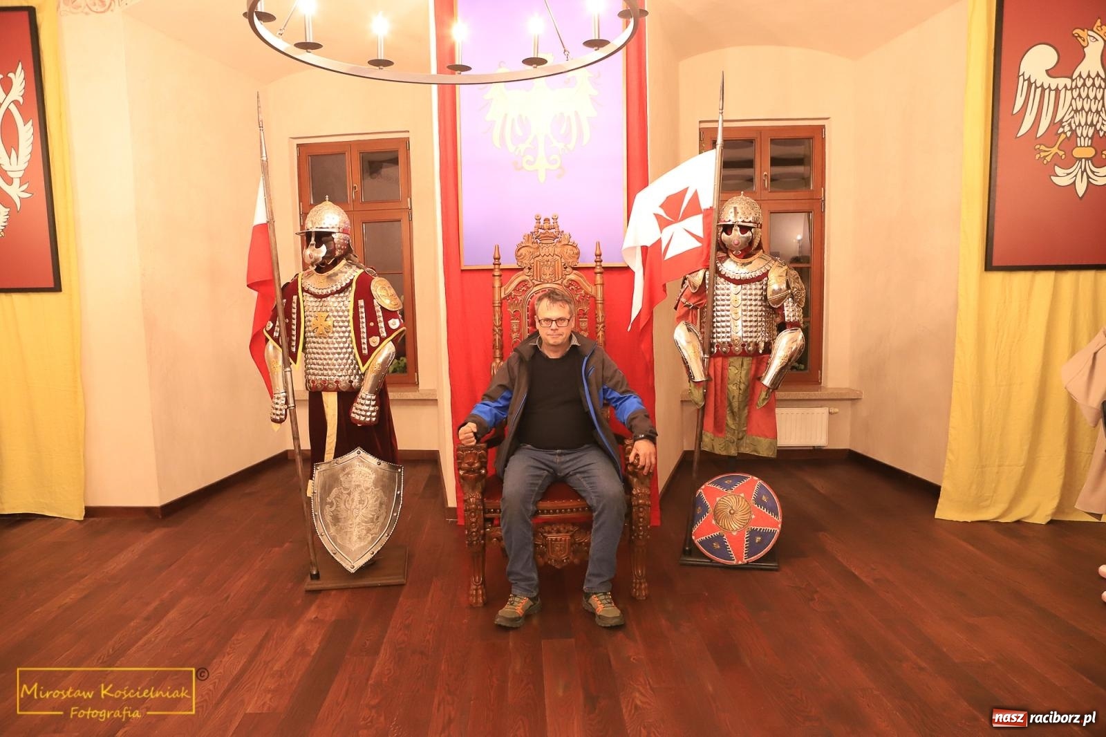 Zdjęcie w galerii na portalu naszraciborz.pl: Raciborzanie lubią zwiedzać zamek nocą [FOTO] wiadomości z regionu