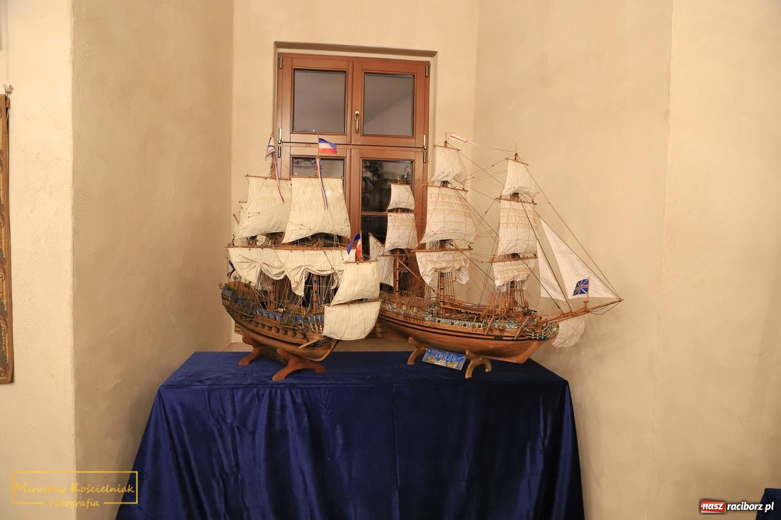 Zdjęcie w galerii na portalu naszraciborz.pl: Raciborzanie lubią zwiedzać zamek nocą [FOTO] wiadomości z regionu