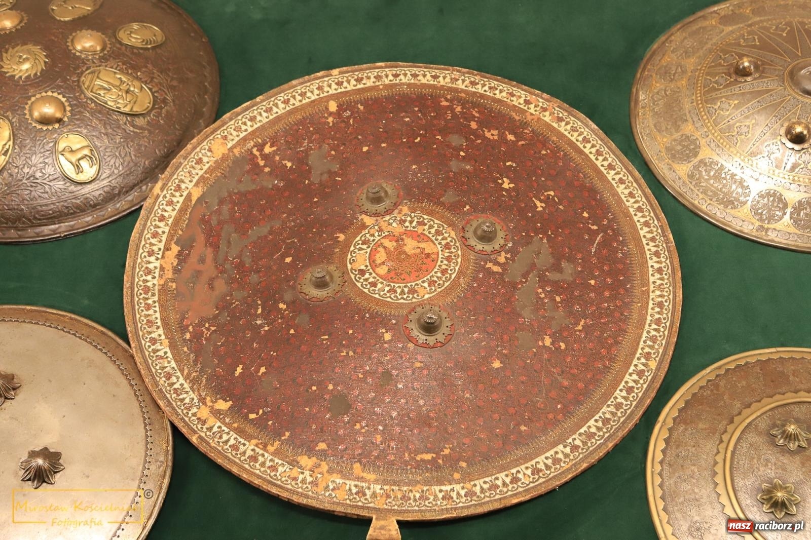 Zdjęcie w galerii na portalu naszraciborz.pl: Raciborzanie lubią zwiedzać zamek nocą [FOTO] wiadomości z regionu