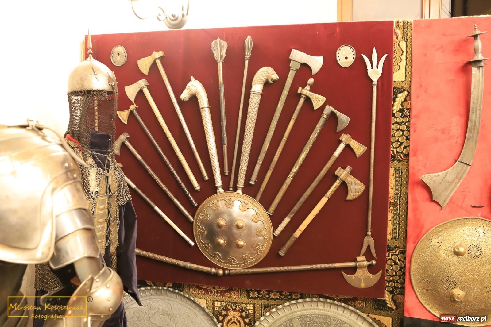 Zdjęcie w galerii na portalu naszraciborz.pl: Raciborzanie lubią zwiedzać zamek nocą [FOTO] wiadomości z regionu