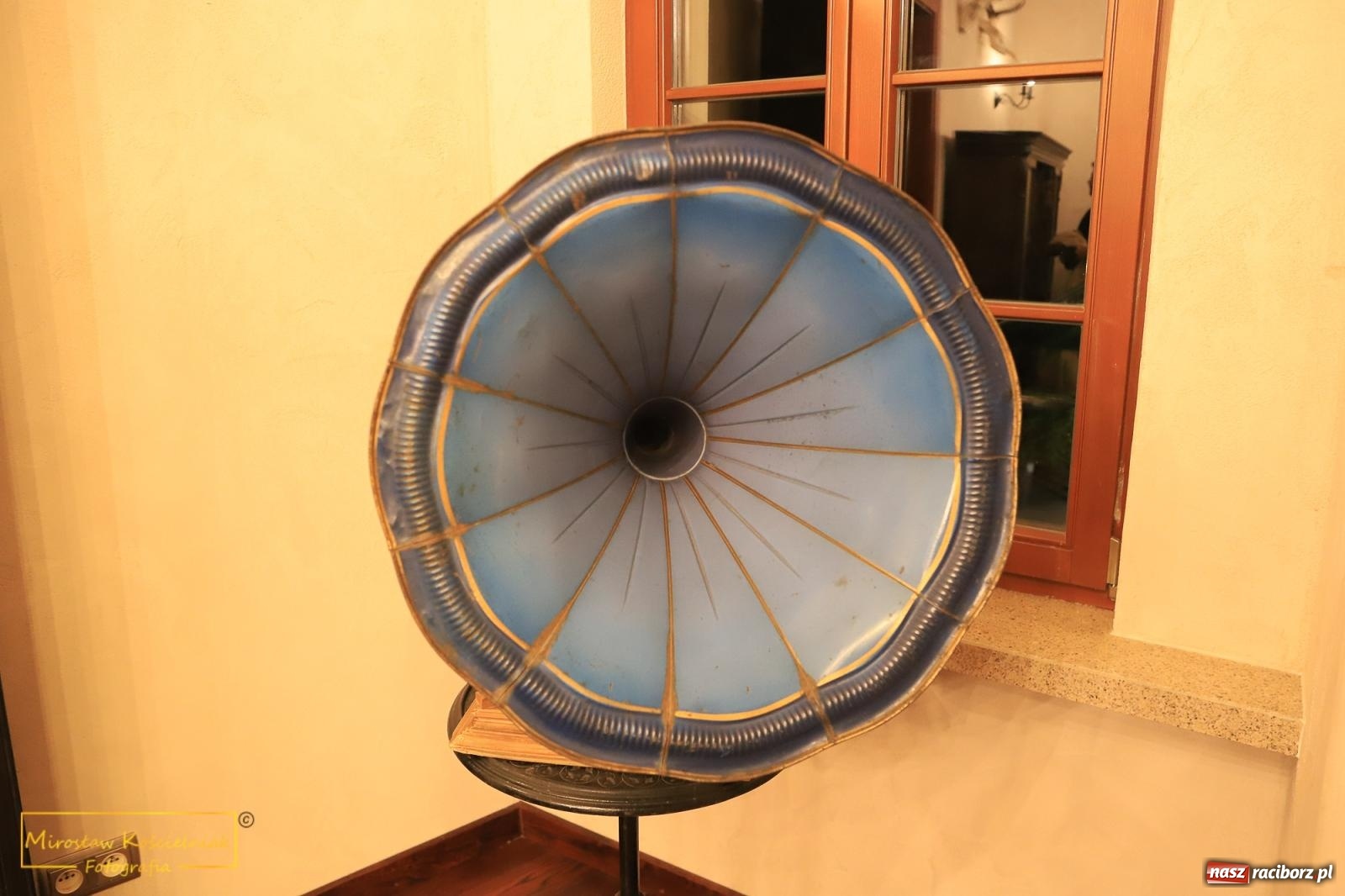 Zdjęcie w galerii na portalu naszraciborz.pl: Raciborzanie lubią zwiedzać zamek nocą [FOTO] wiadomości z regionu