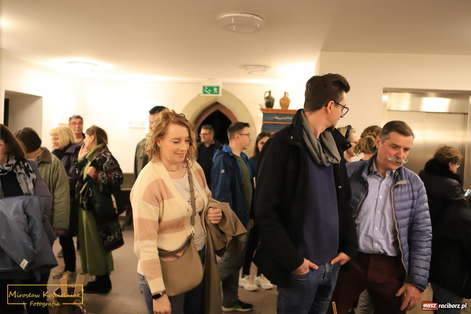 Zdjęcie w galerii na portalu naszraciborz.pl: Raciborzanie lubią zwiedzać zamek nocą [FOTO] wiadomości z regionu