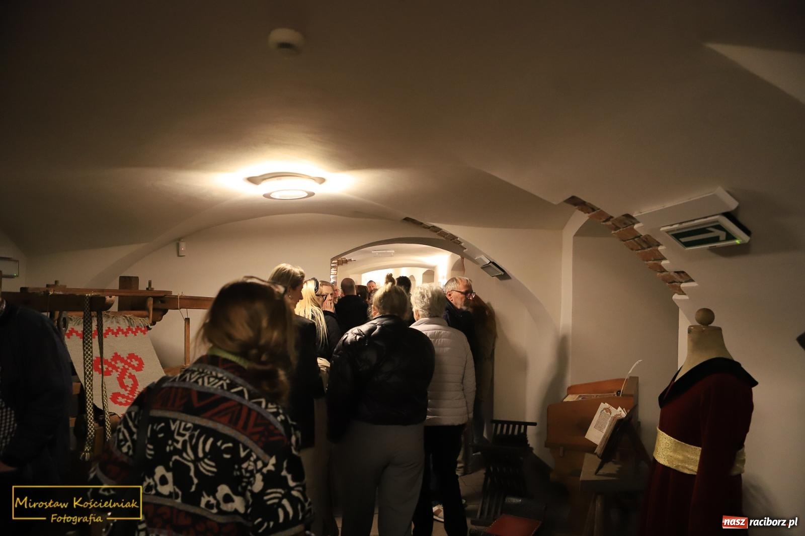 Zdjęcie w galerii na portalu naszraciborz.pl: Raciborzanie lubią zwiedzać zamek nocą [FOTO] wiadomości z regionu