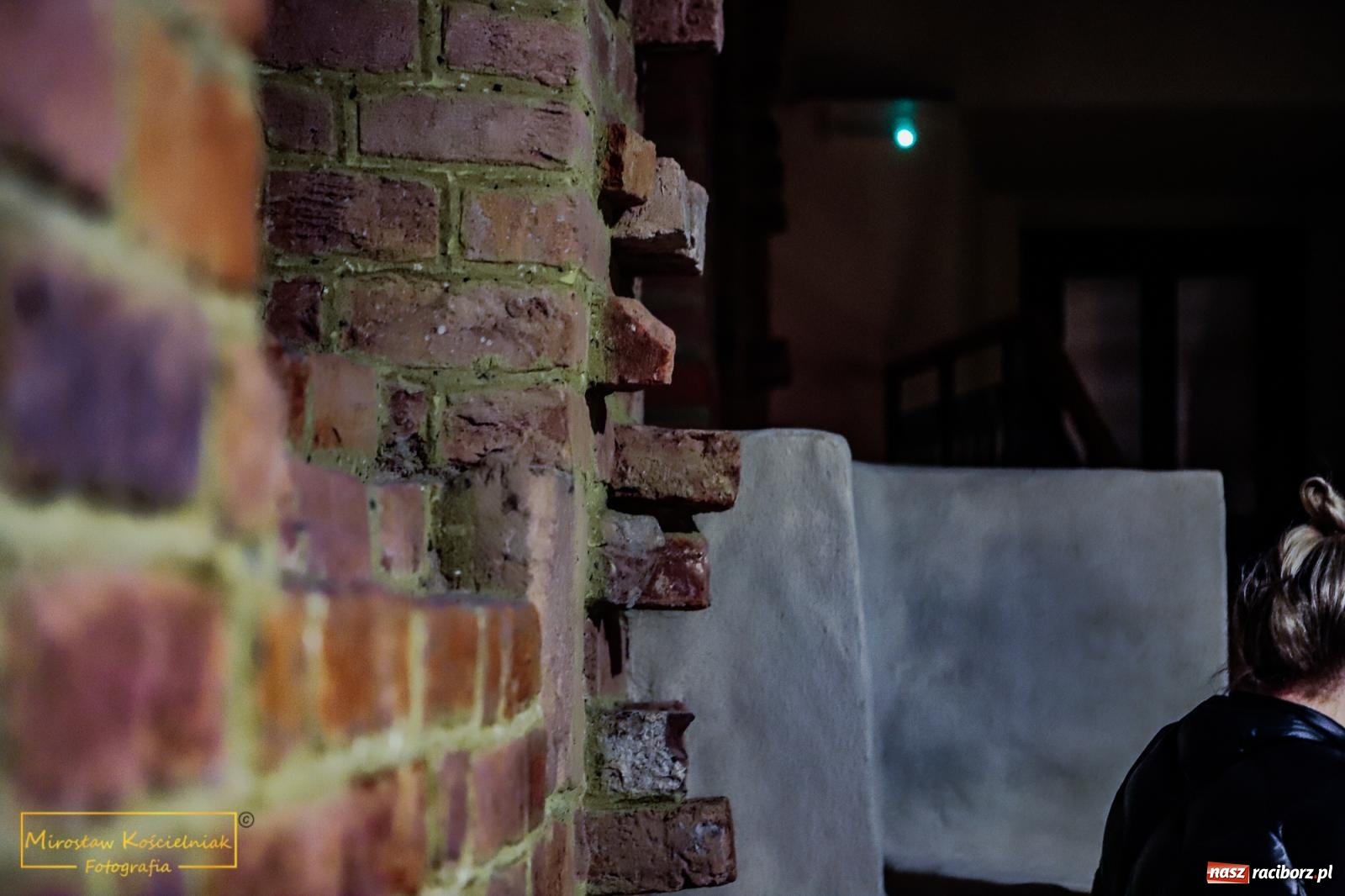 Zdjęcie w galerii na portalu naszraciborz.pl: Raciborzanie lubią zwiedzać zamek nocą [FOTO] wiadomości z regionu