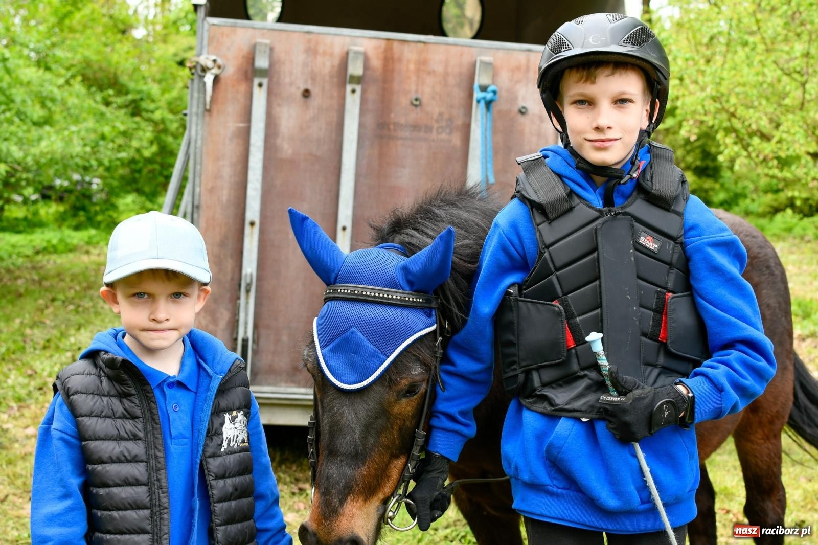 Zdjęcie w galerii na portalu naszraciborz.pl: Procesja konna w Łubowicach. Dopisała pogoda i jeźdźcy [FOTO i WIDEO] wiadomości z regionu