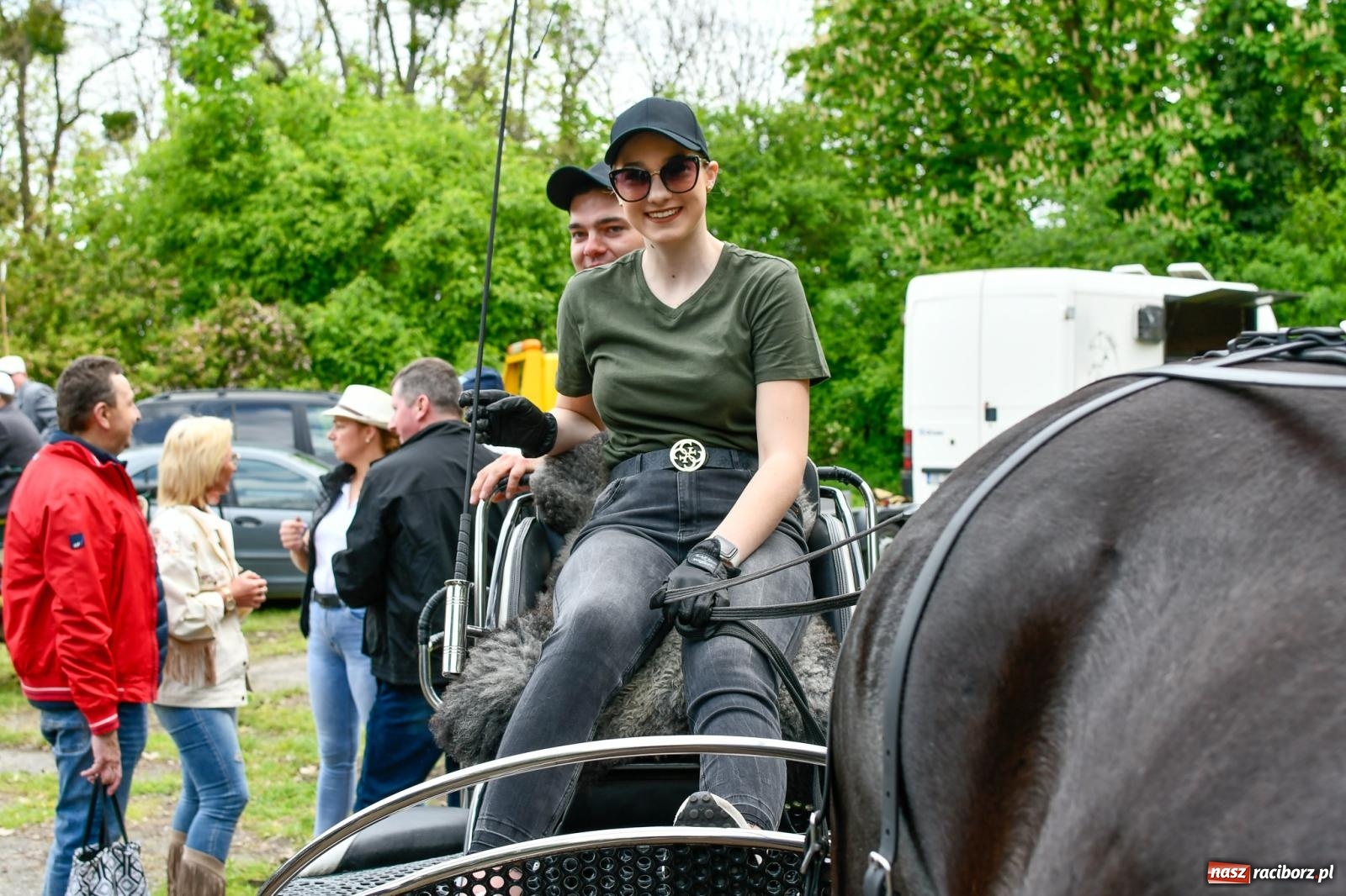 Zdjęcie w galerii na portalu naszraciborz.pl: Procesja konna w Łubowicach. Dopisała pogoda i jeźdźcy [FOTO i WIDEO] wiadomości z regionu