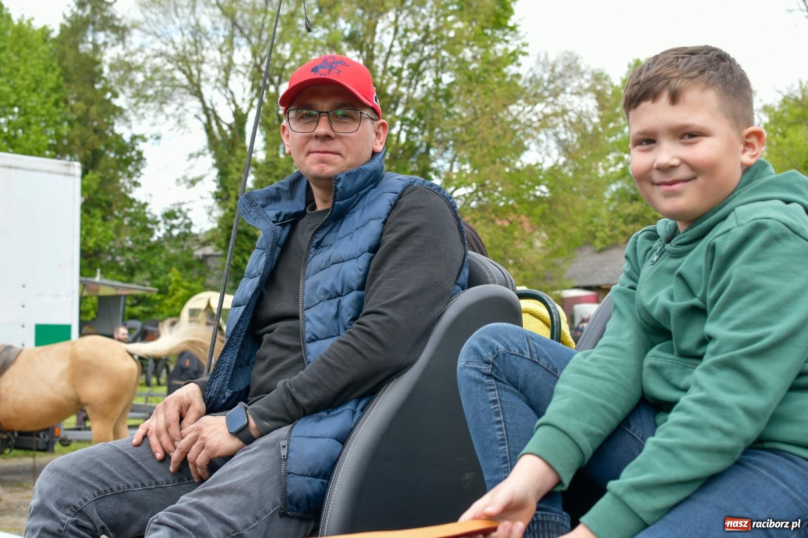 Zdjęcie w galerii na portalu naszraciborz.pl: Procesja konna w Łubowicach. Dopisała pogoda i jeźdźcy [FOTO i WIDEO] wiadomości z regionu