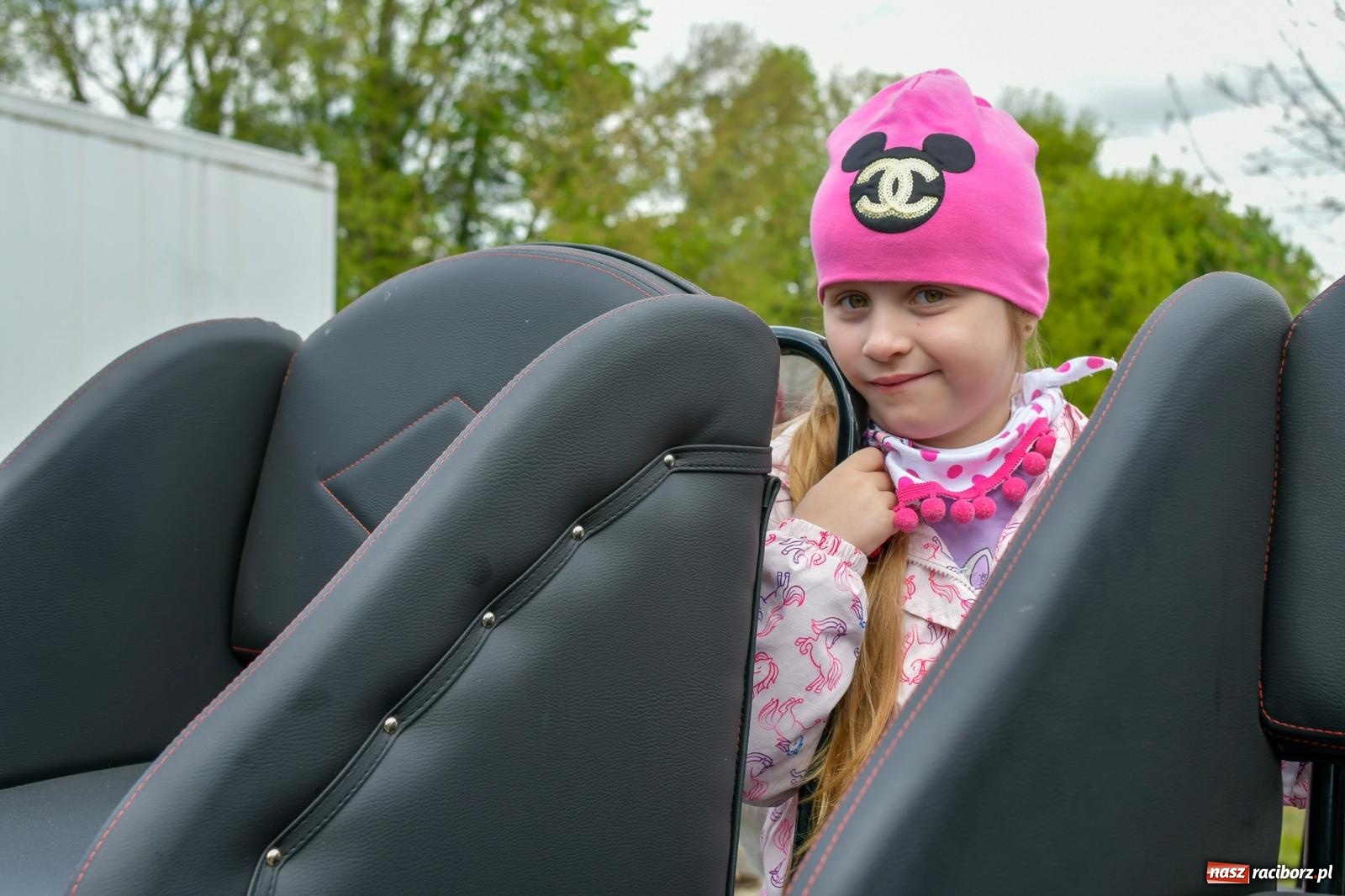 Zdjęcie w galerii na portalu naszraciborz.pl: Procesja konna w Łubowicach. Dopisała pogoda i jeźdźcy [FOTO i WIDEO] wiadomości z regionu