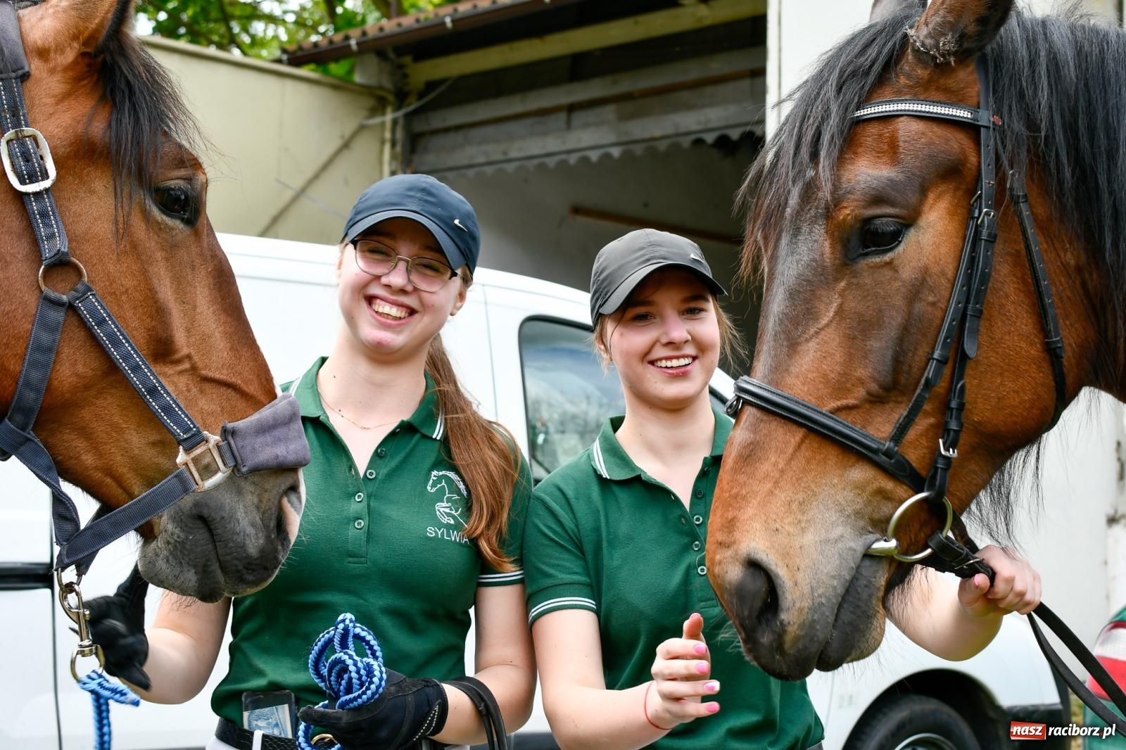 Zdjęcie w galerii na portalu naszraciborz.pl: Procesja konna w Łubowicach. Dopisała pogoda i jeźdźcy [FOTO i WIDEO] wiadomości z regionu