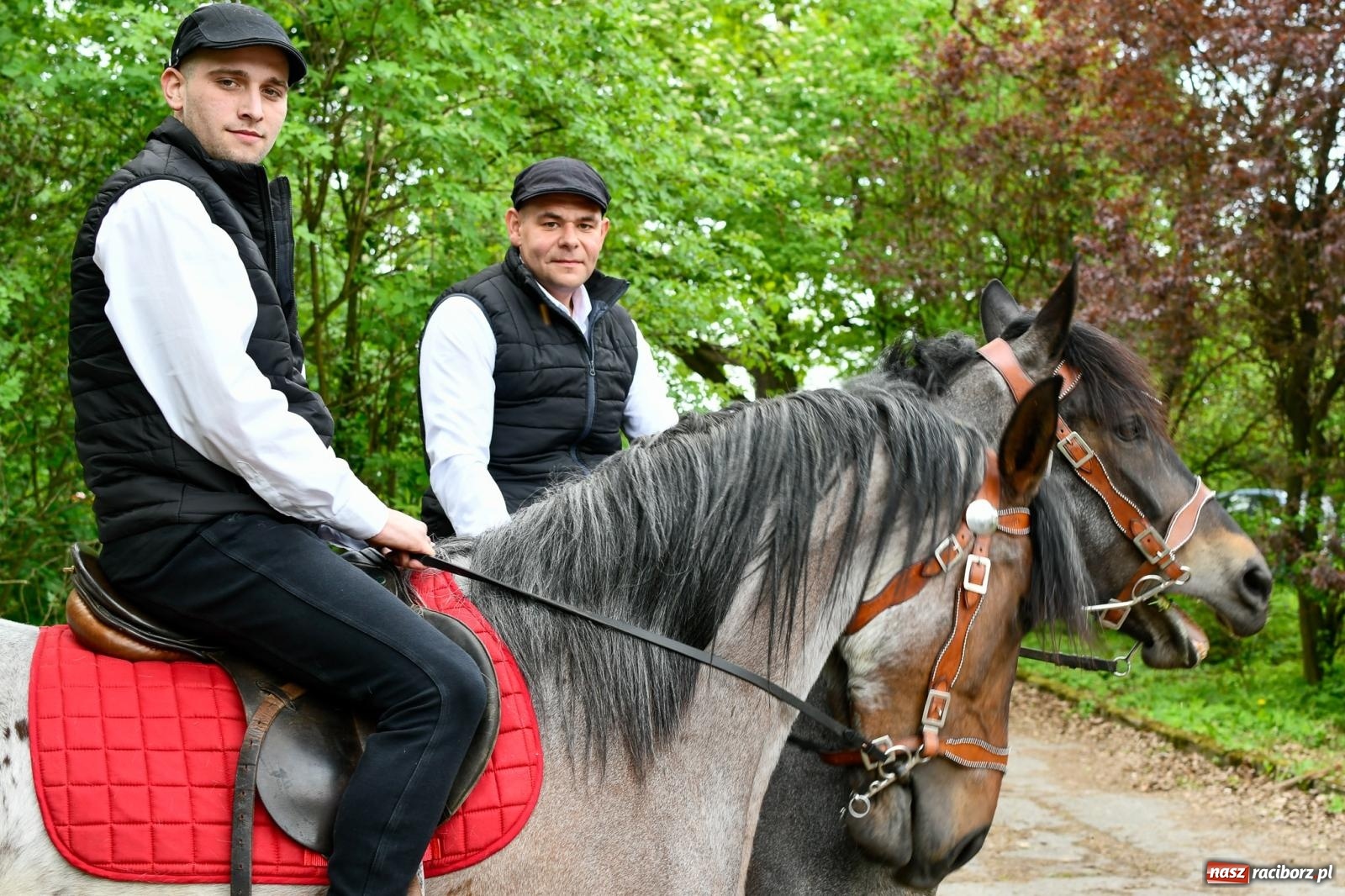 Zdjęcie w galerii na portalu naszraciborz.pl: Procesja konna w Łubowicach. Dopisała pogoda i jeźdźcy [FOTO i WIDEO] wiadomości z regionu