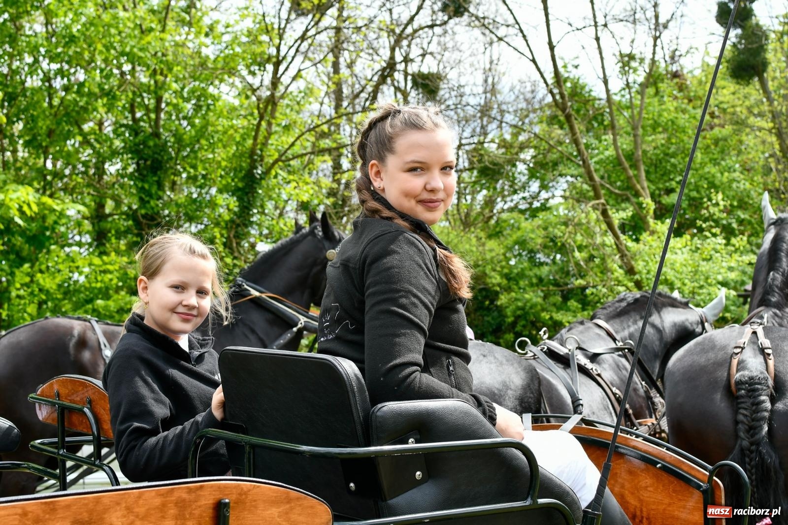 Zdjęcie w galerii na portalu naszraciborz.pl: Procesja konna w Łubowicach. Dopisała pogoda i jeźdźcy [FOTO i WIDEO] wiadomości z regionu